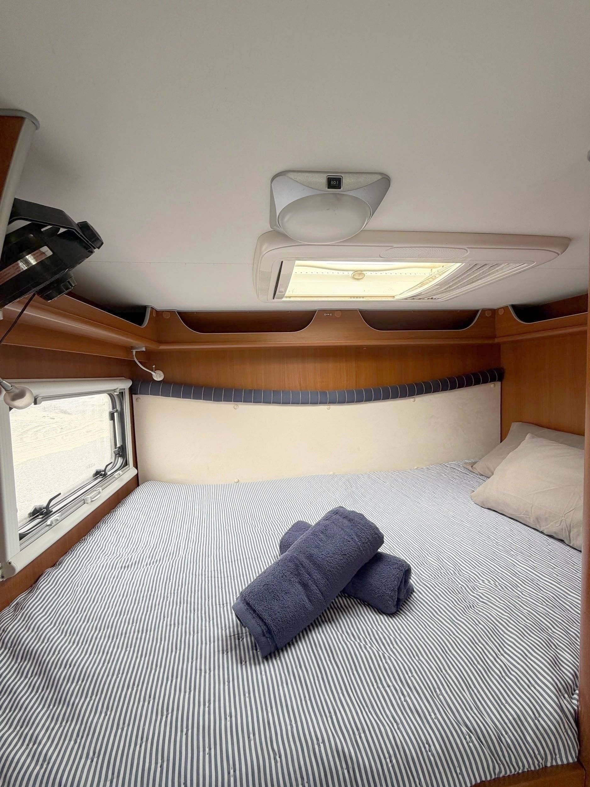 Berth Fiat Ducato 2.0 115 ch Multijet II - Yescapa