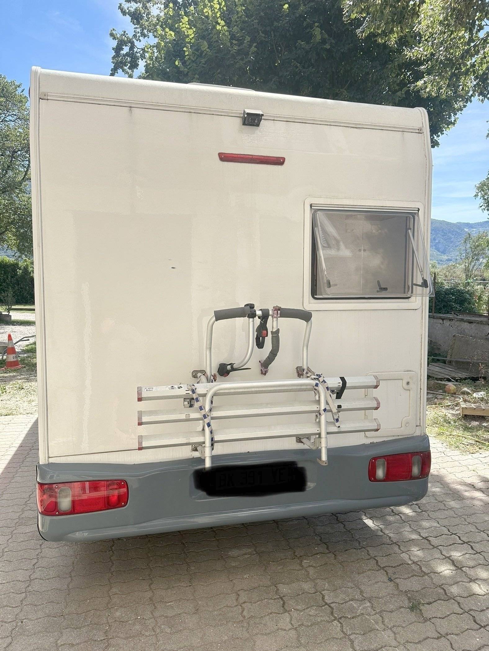 Challenger Transit 2,5 l TDCi 140 ch.
