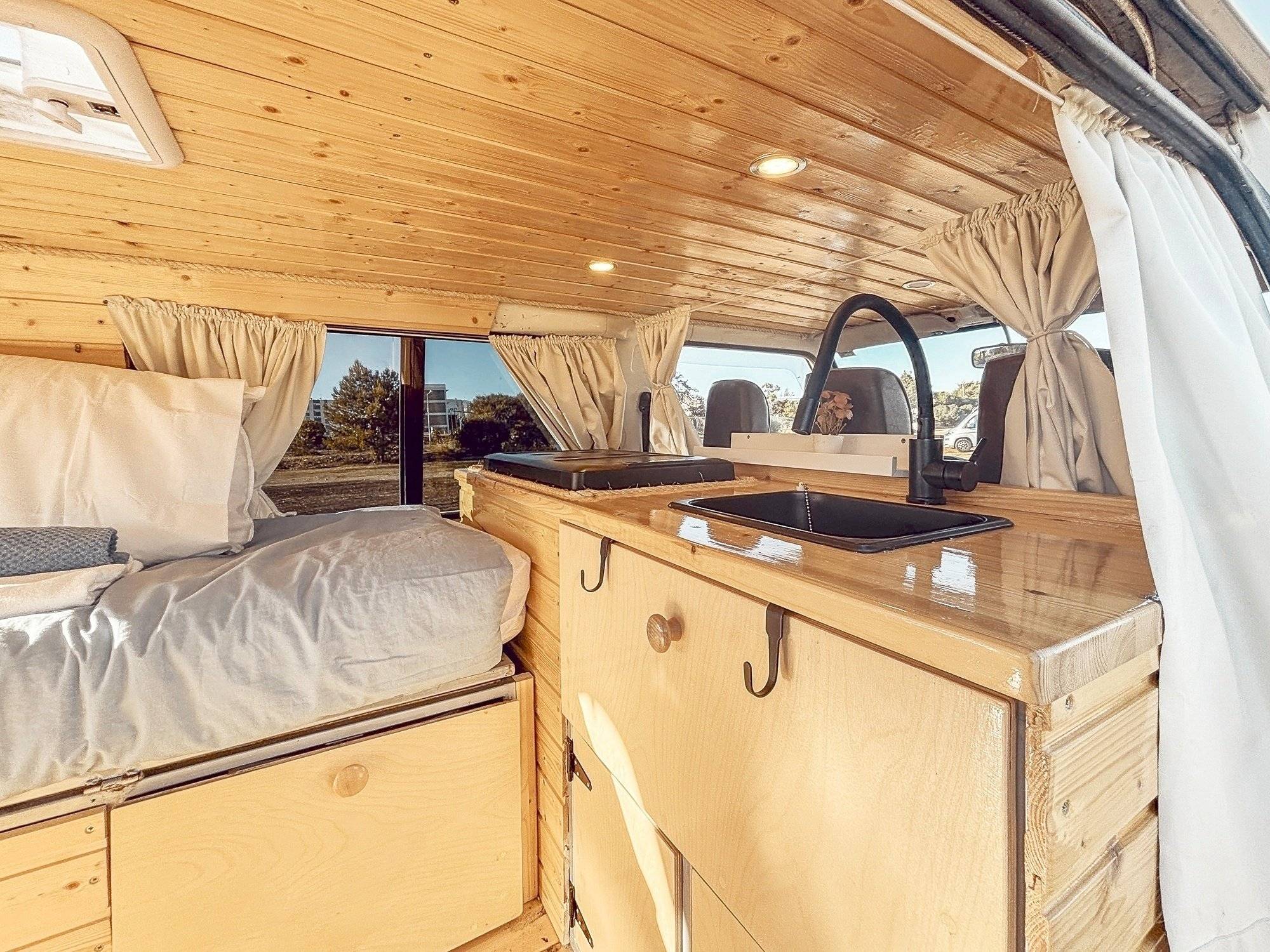 L300 Mitsubishi L300