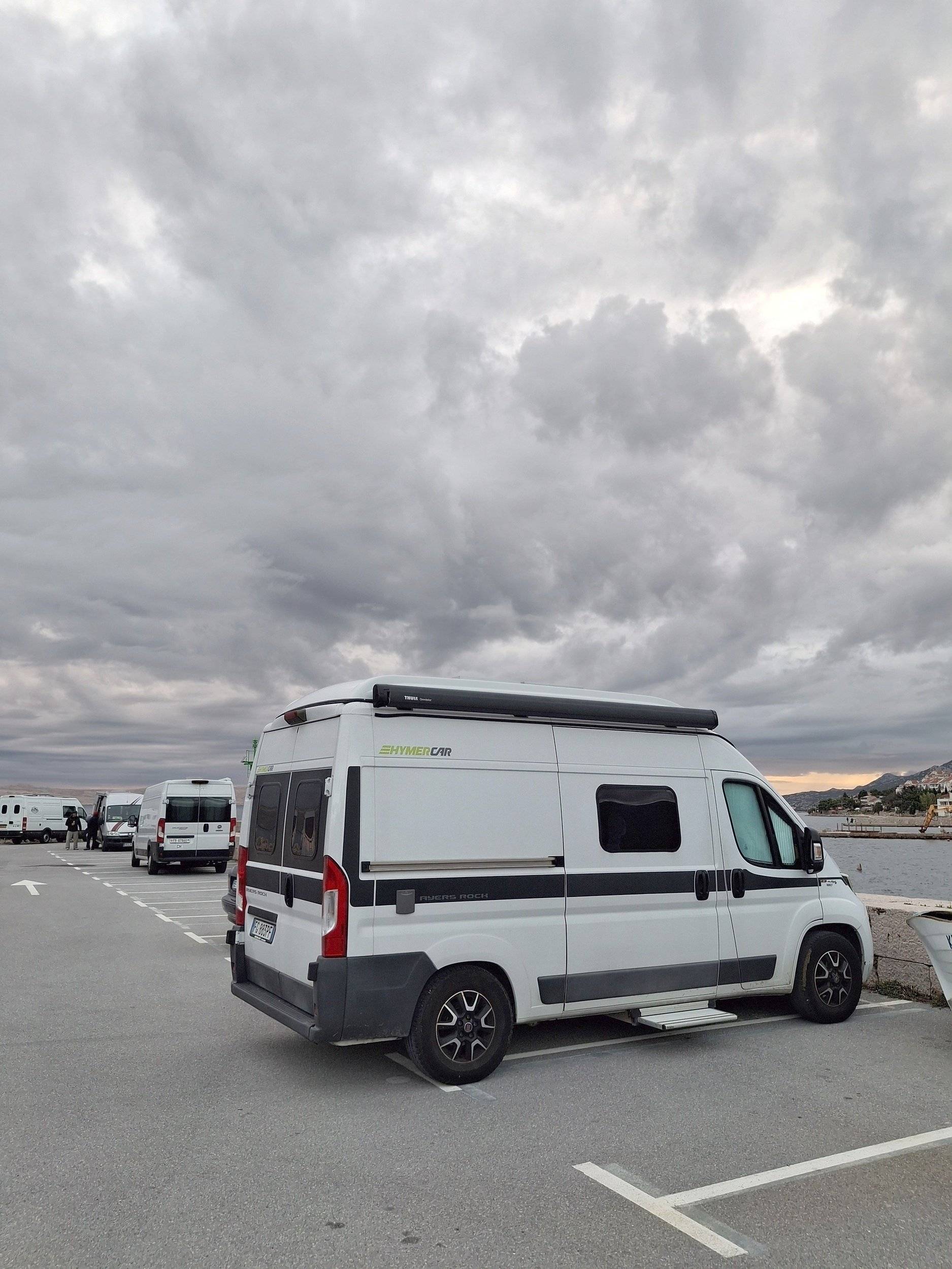 Vista posteriore Fiat Ducato 2,3 l 150 CV - Yescapa