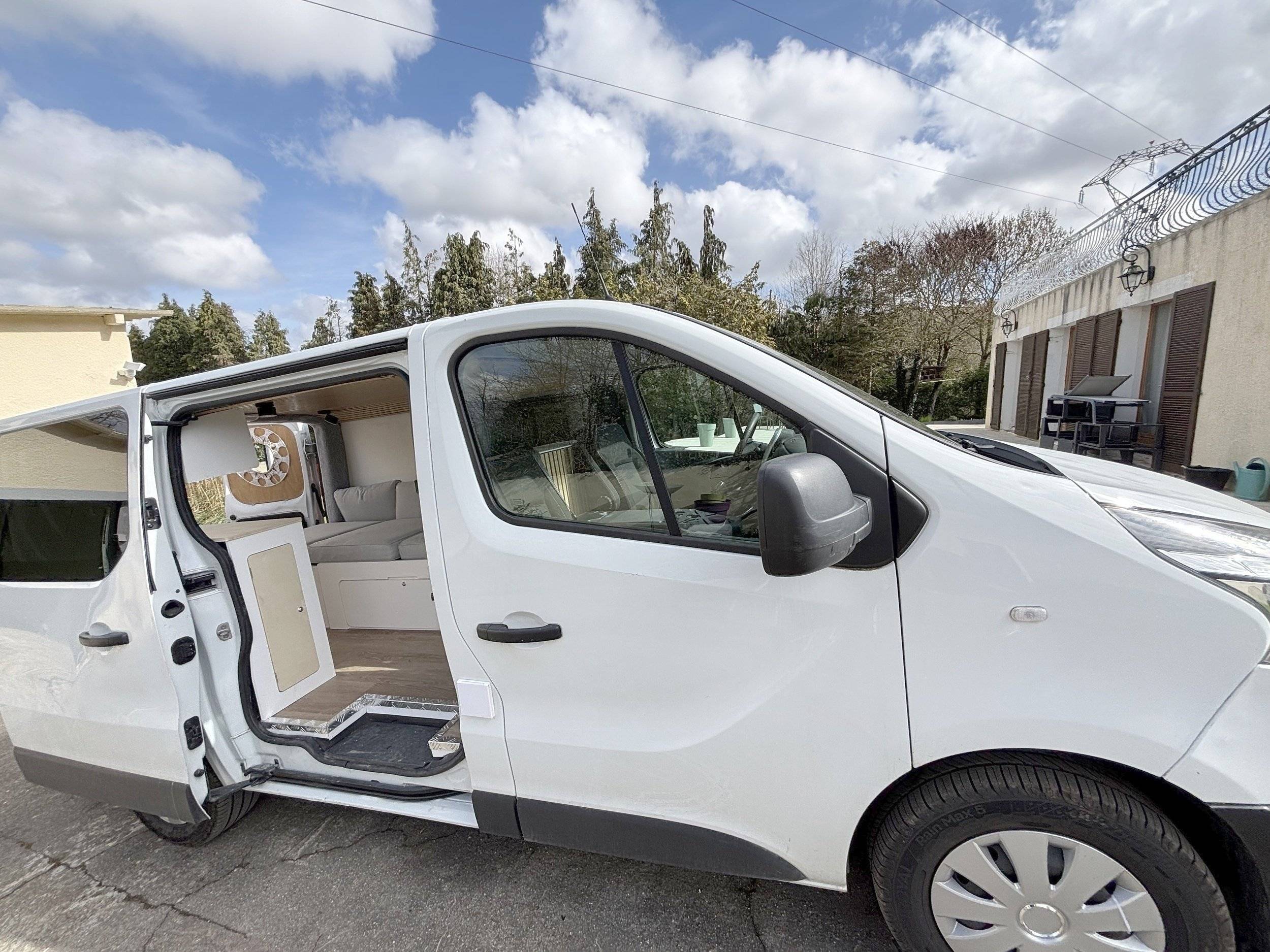 llits Renault Trafic 1,6 l 115ch - Yescapa