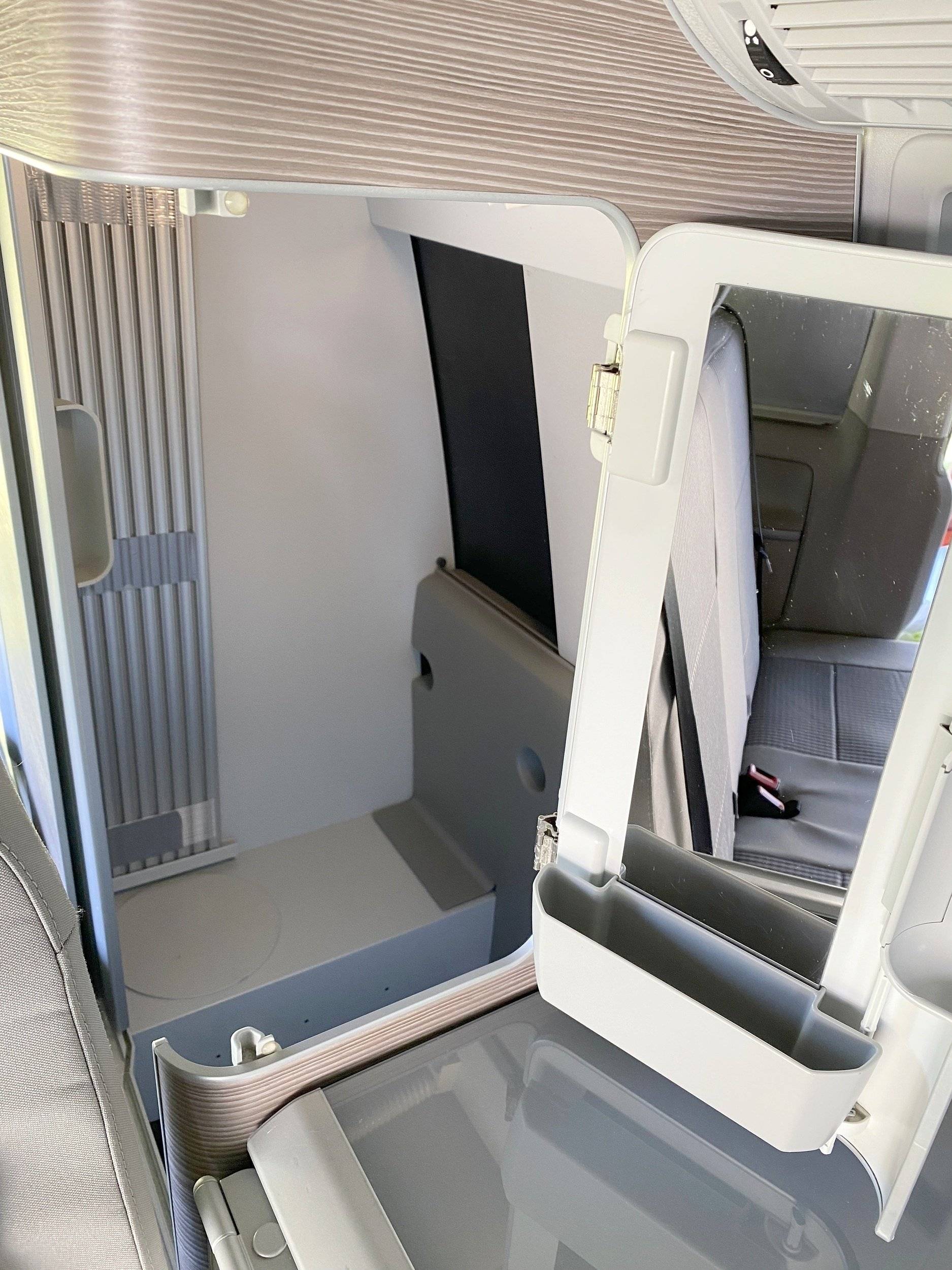 Volkswagen T6 California Coast