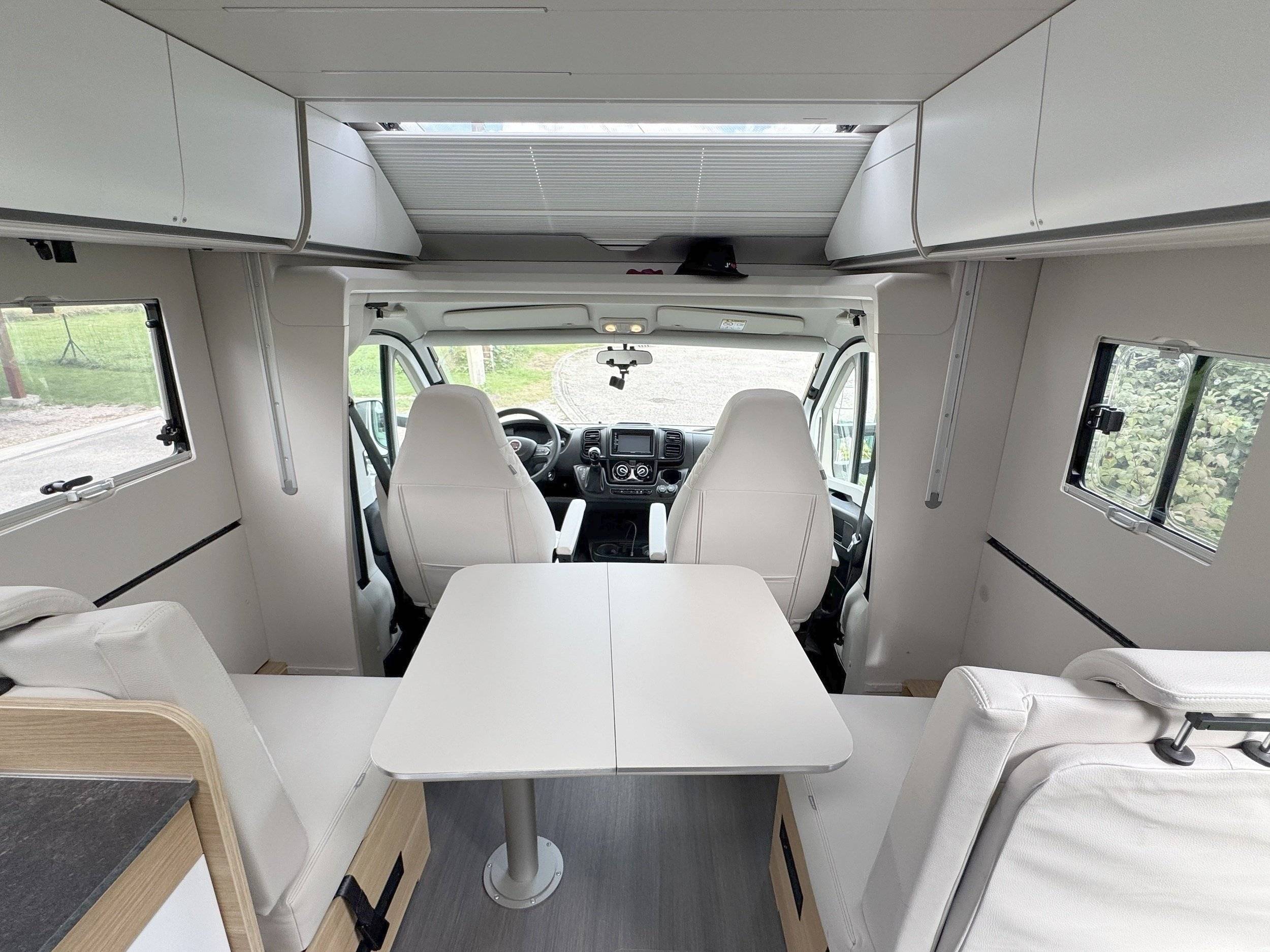 Eethoek Fiat Fiat Ducato 2.2l 140 CV - Yescapa