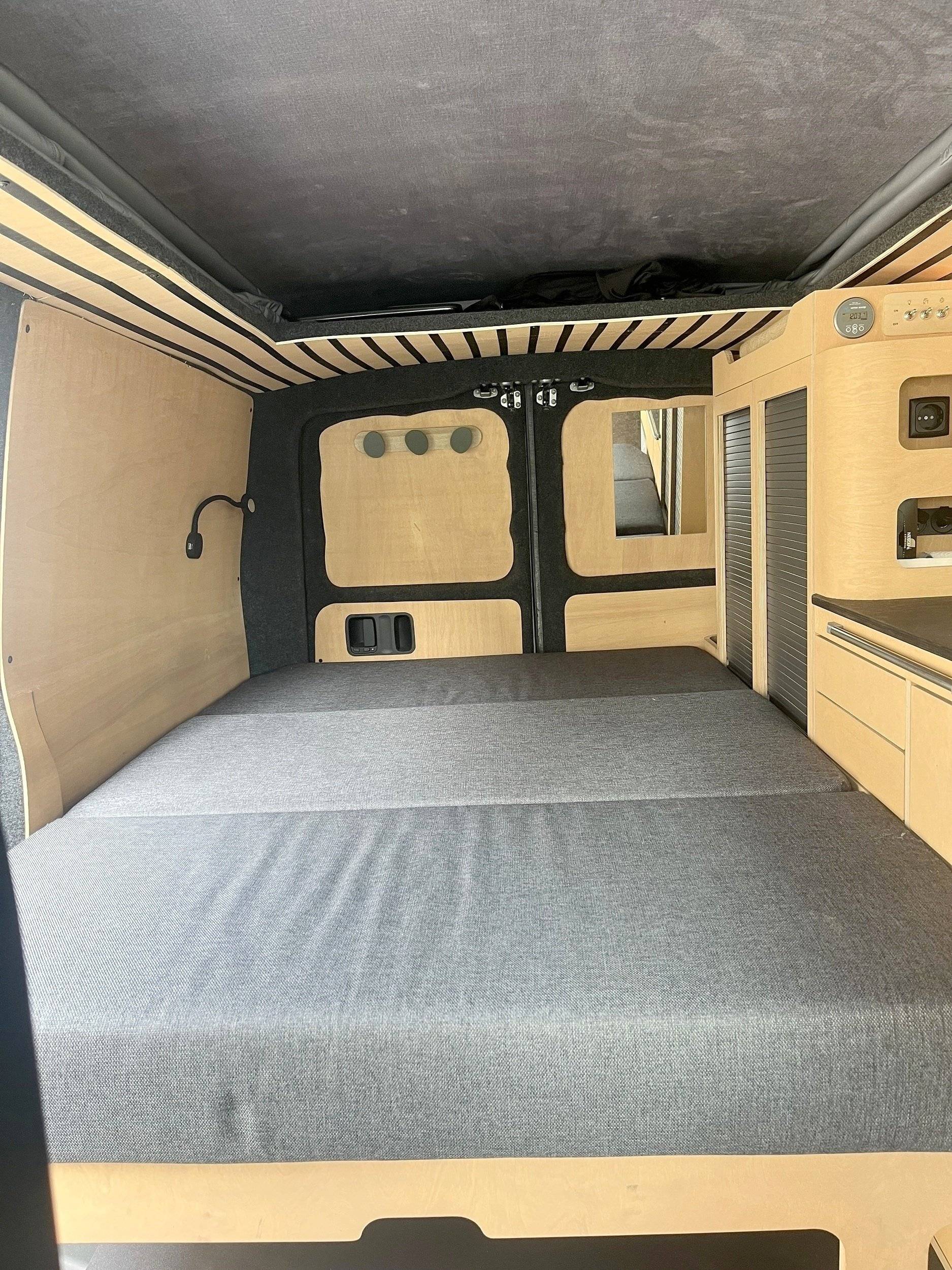 Plazas en cama Mercedes Vito 2,0 l 136 ch - Yescapa