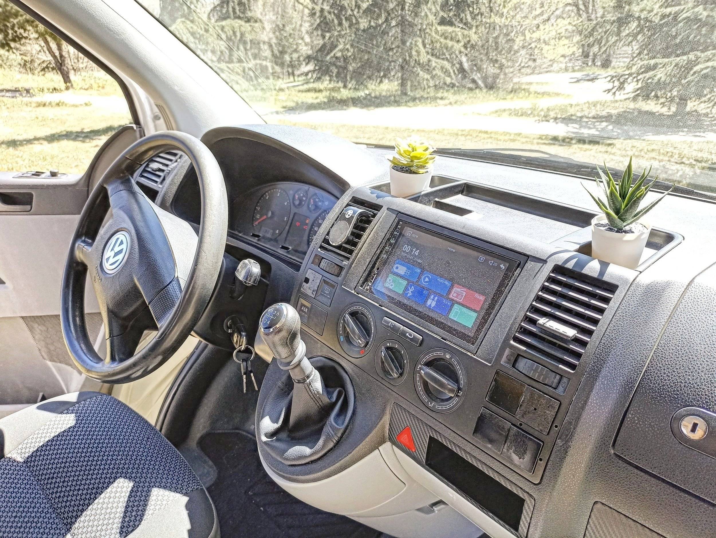 Volkswagen T5 California