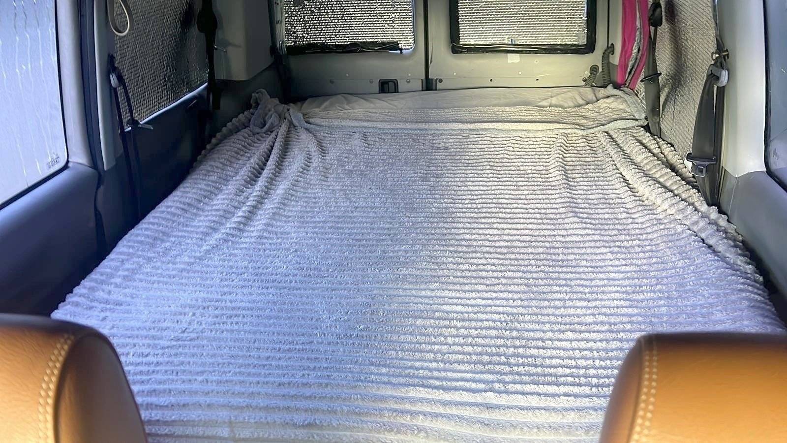 slaapplaatsen Volkswagen T4 2.5 tdi 102cv - Yescapa