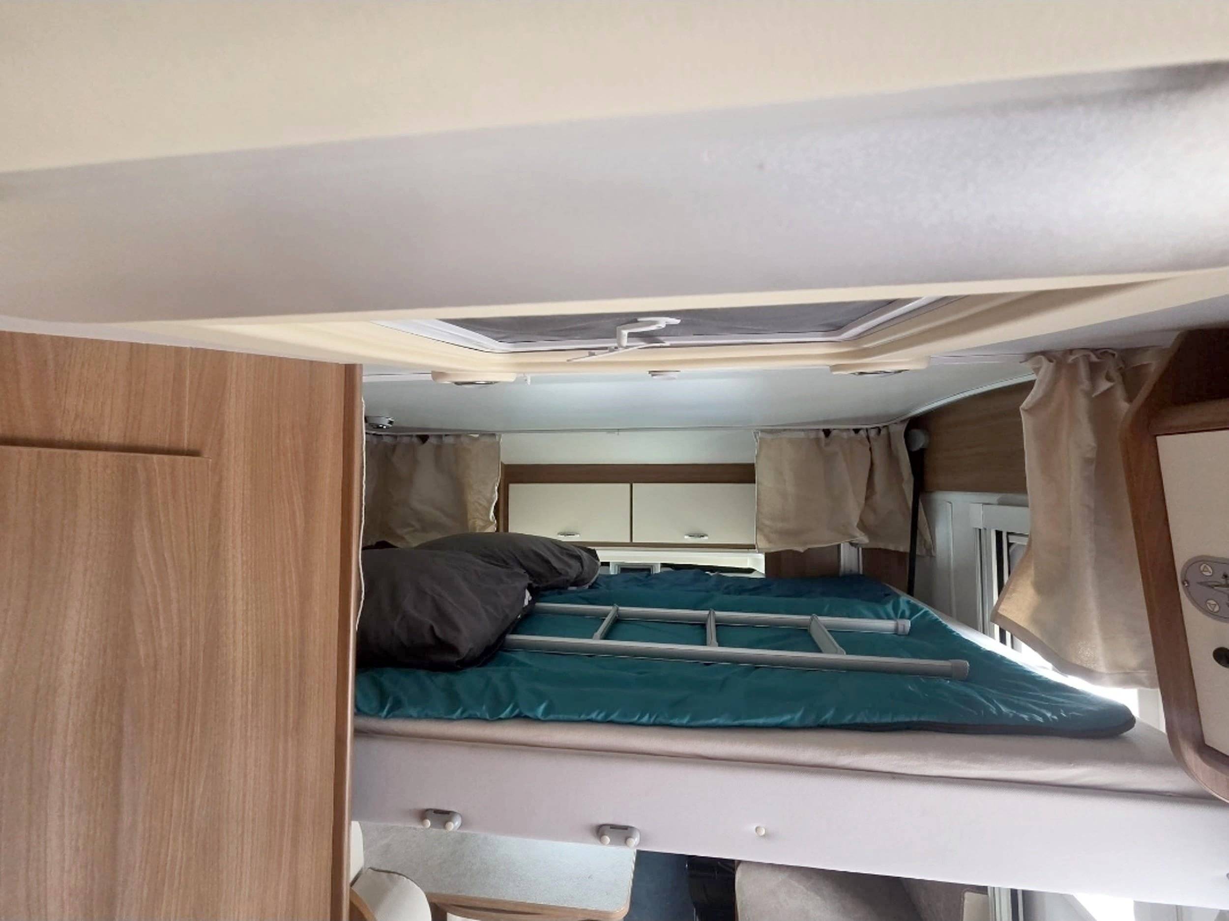 Schlafplätze Renault Master 2,3 l 135 ch - Yescapa