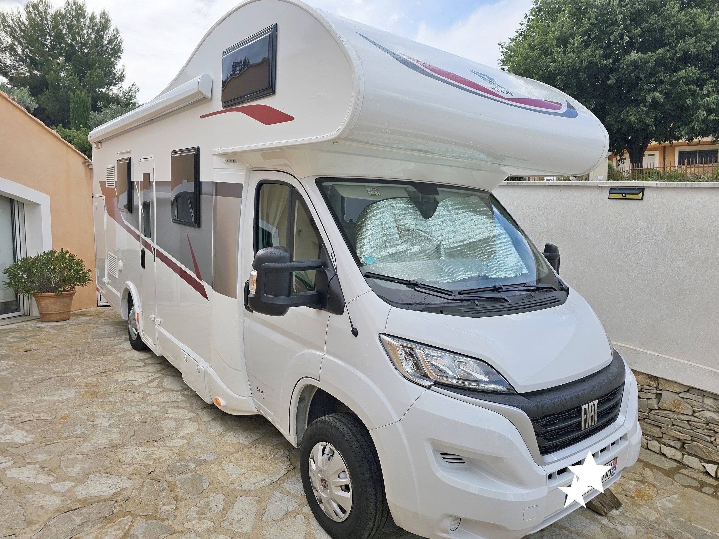 RIMOR SEAL 9 LUXURY 7 personnes FIAT DUCATO 140 CV