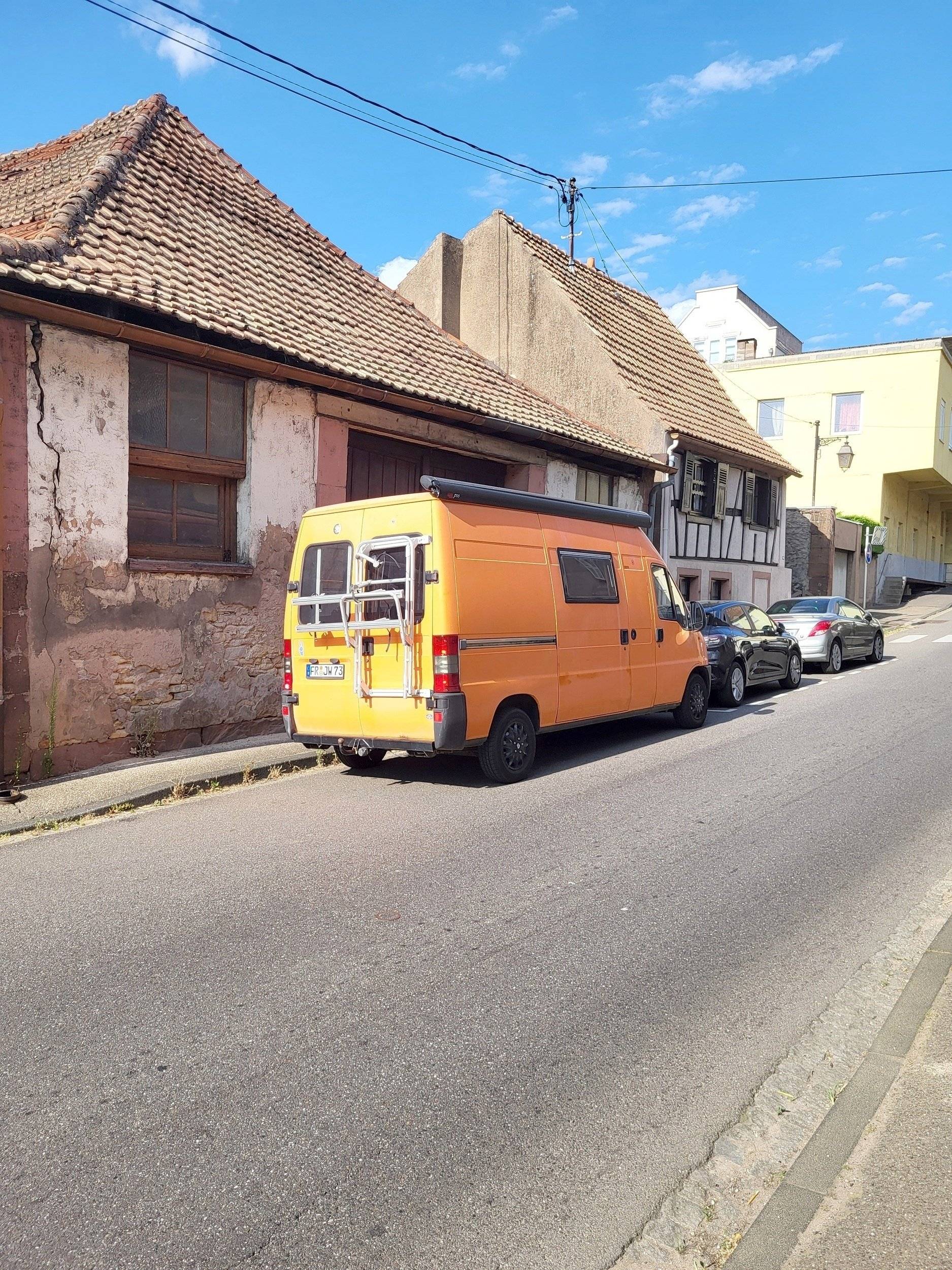 Front view from 3/4 Fiat - Yescapa
