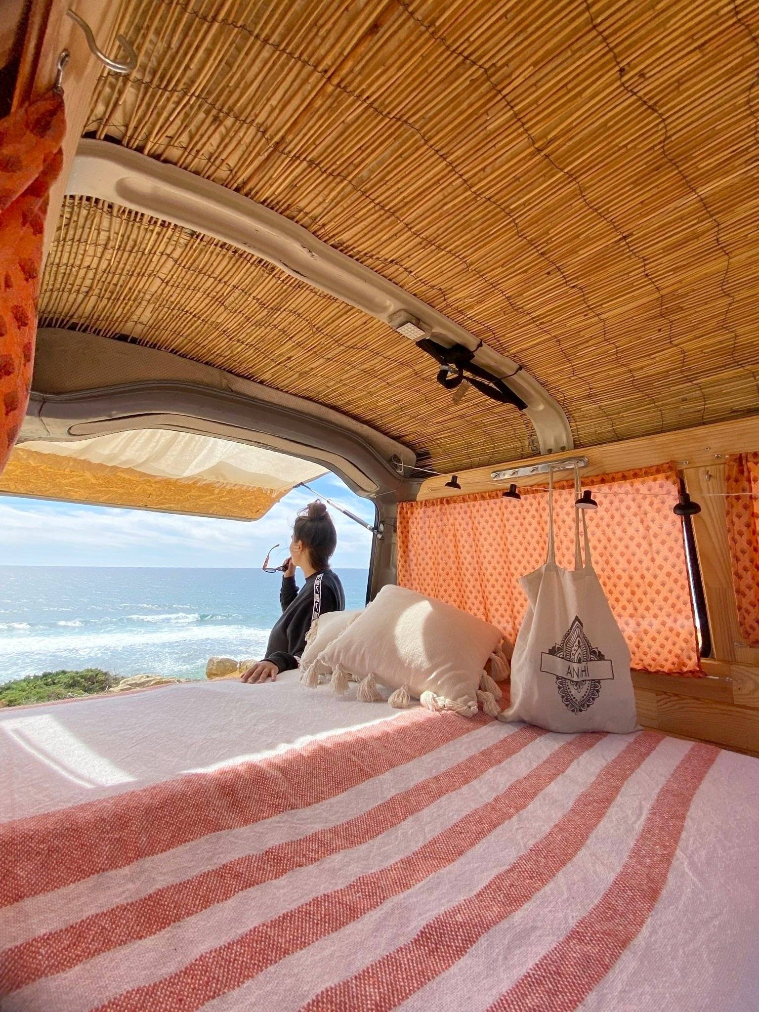 3 C Cartier/Brisebras Nissan Vanette