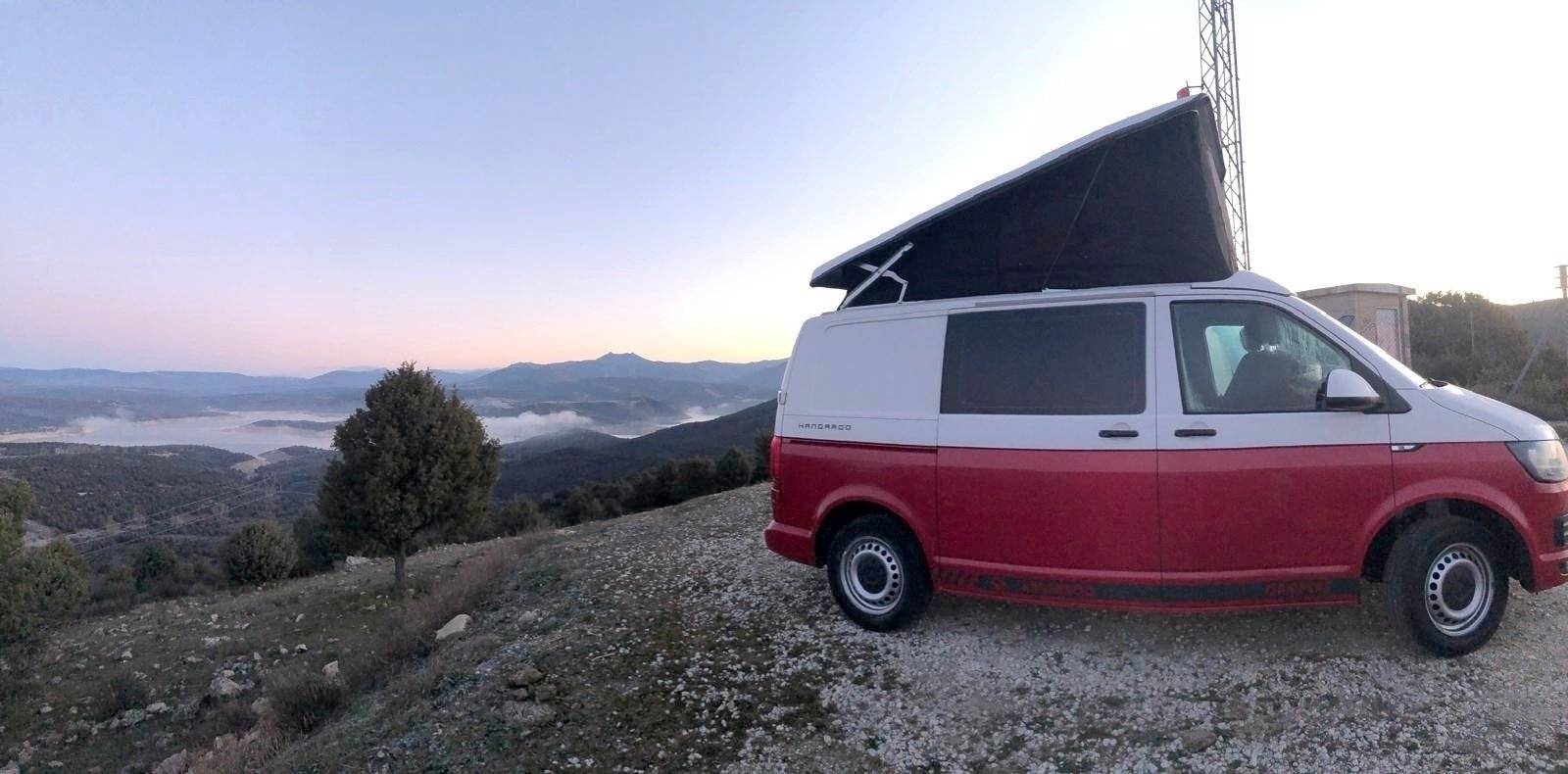 Vista del vehículo ángulo delantero Volkswagen - Yescapa