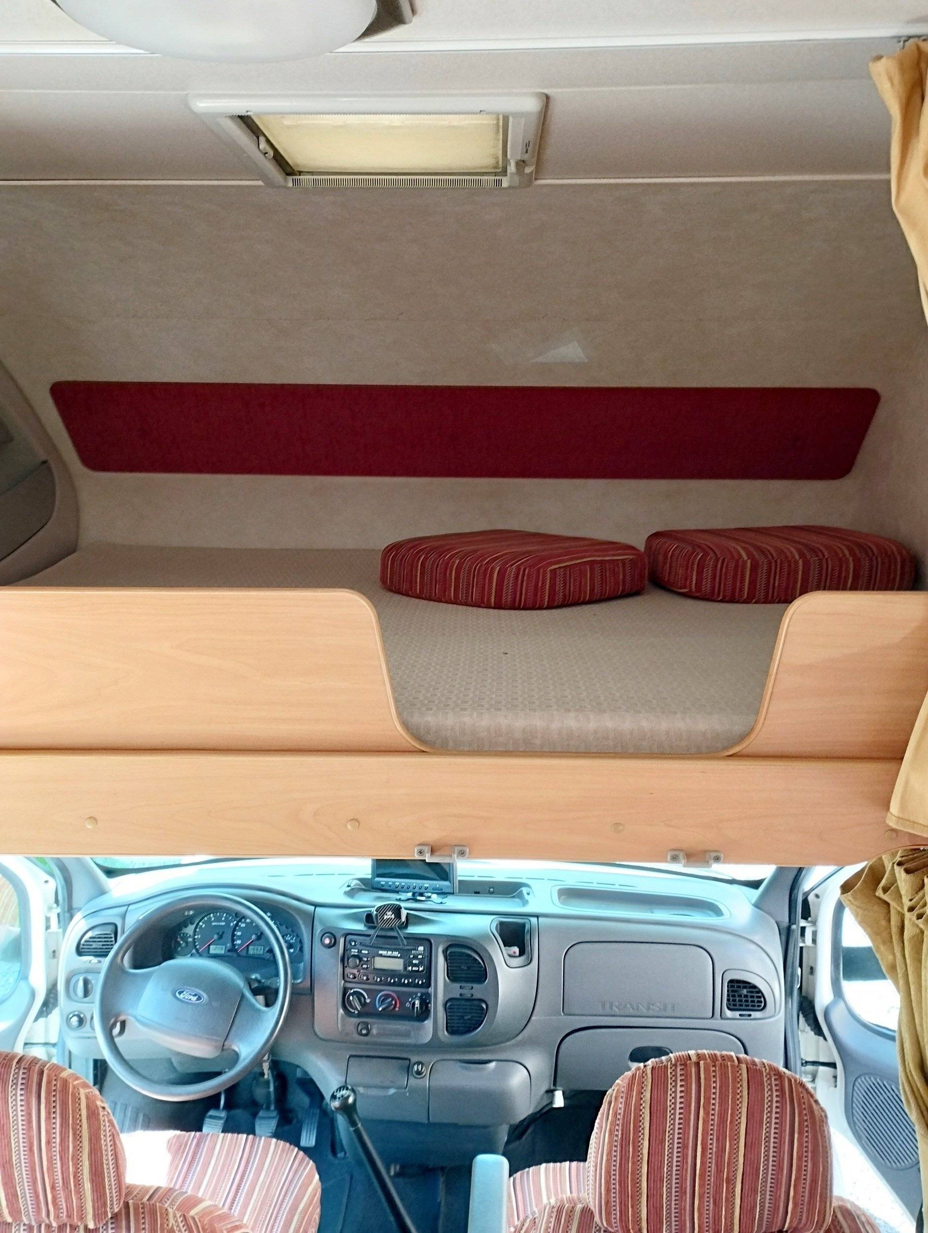 Challenger ford transit