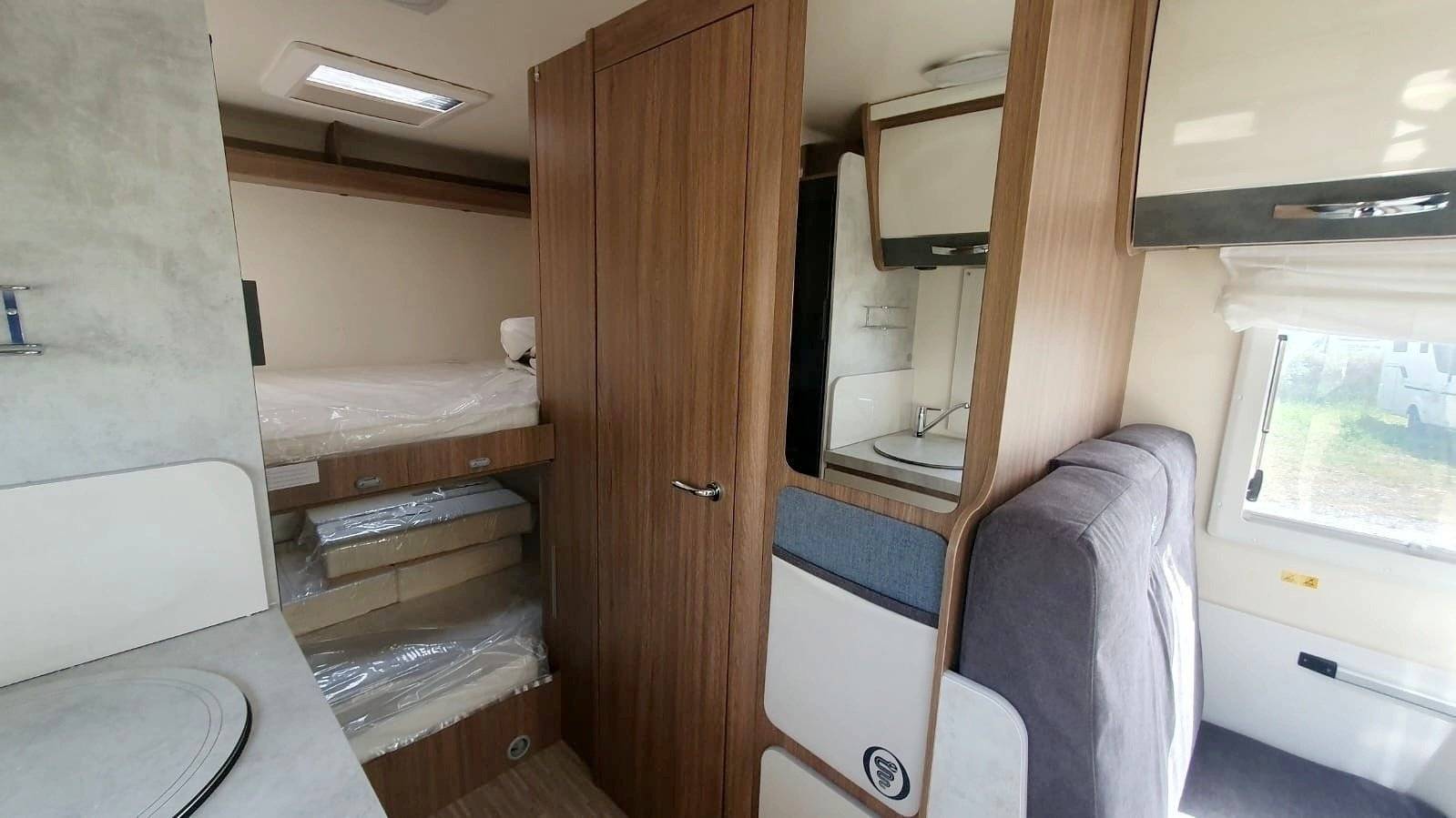 Elnagh Elnagh  Baron 20