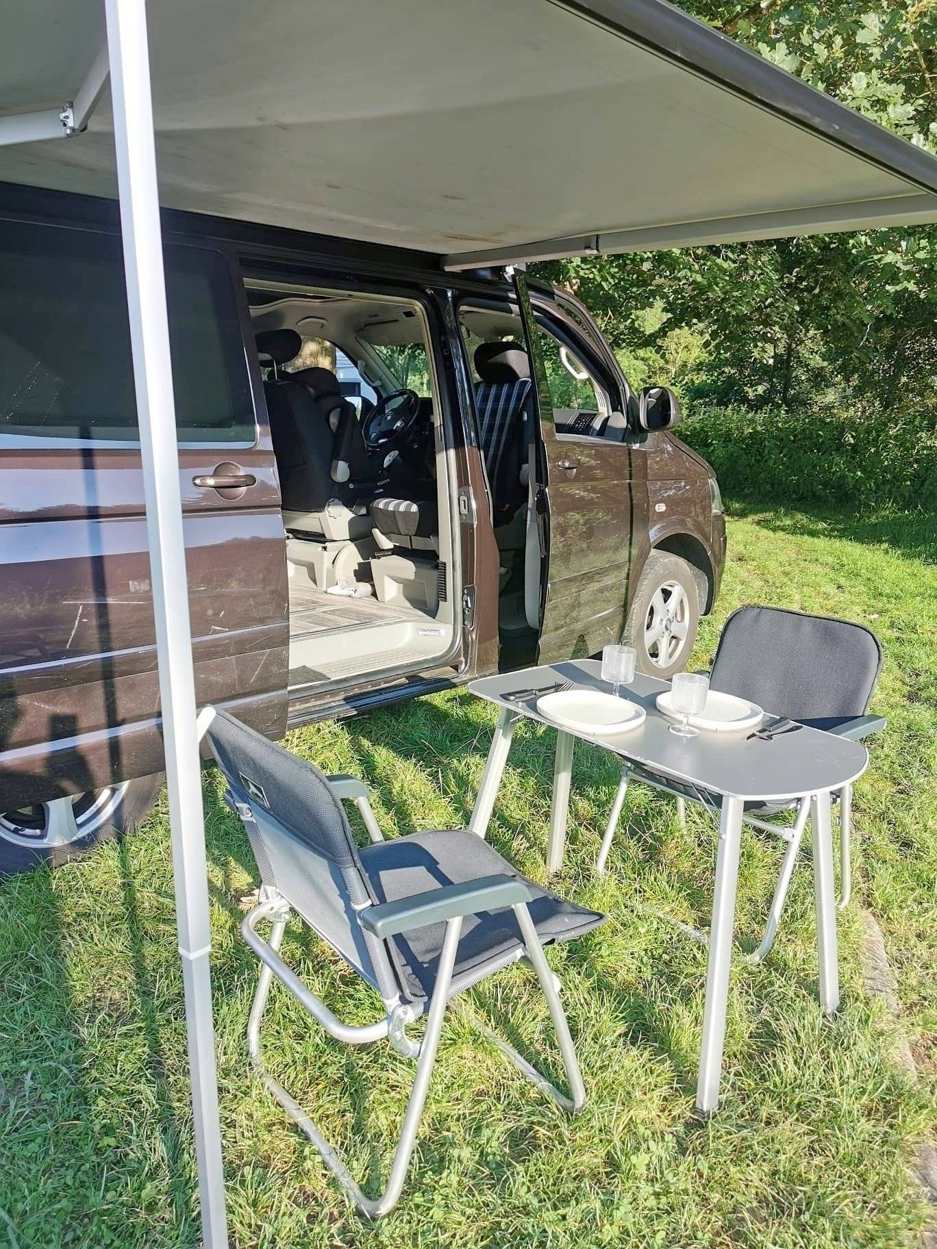 Westfalia Volkswagen T5 California 140ch