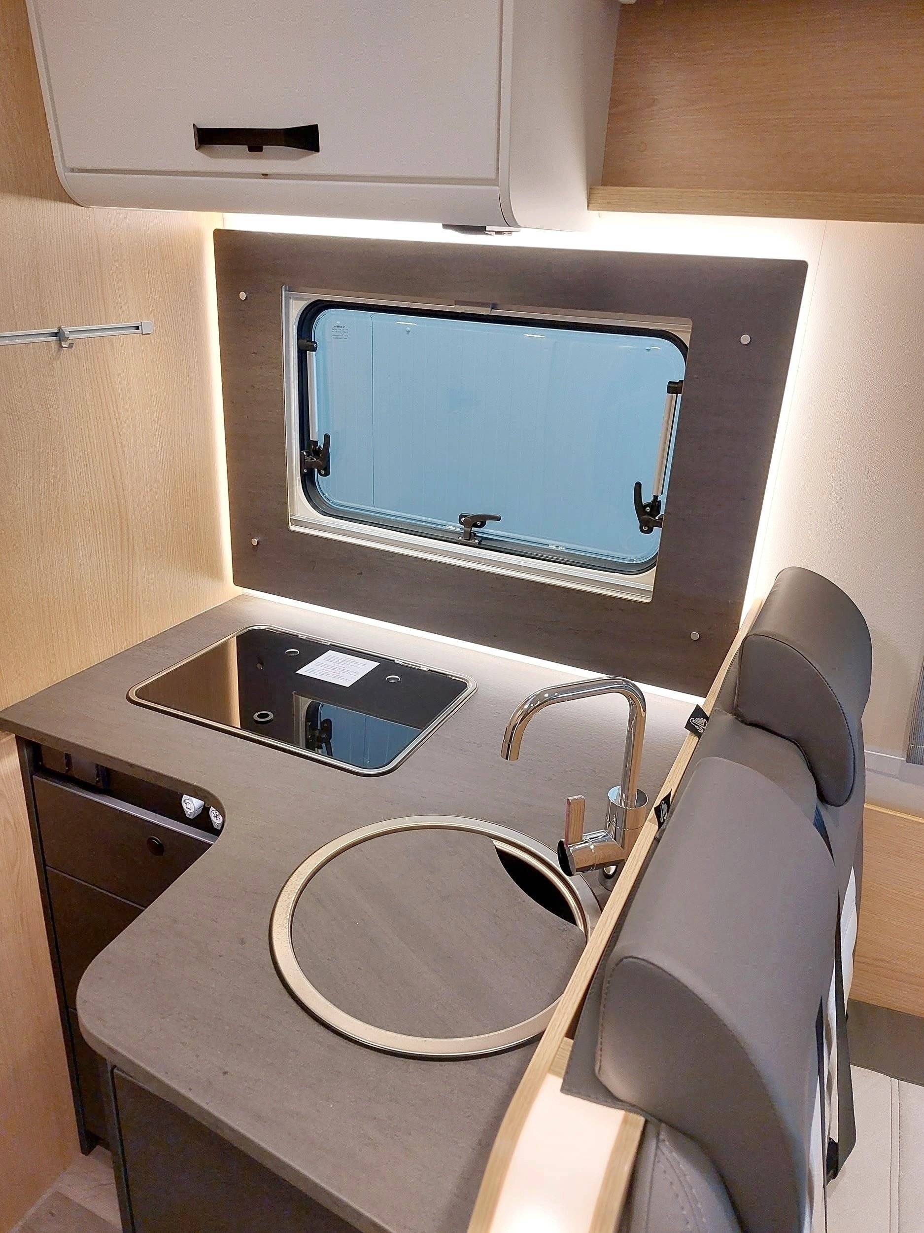 Sunlight T 69 L Adventure Edition