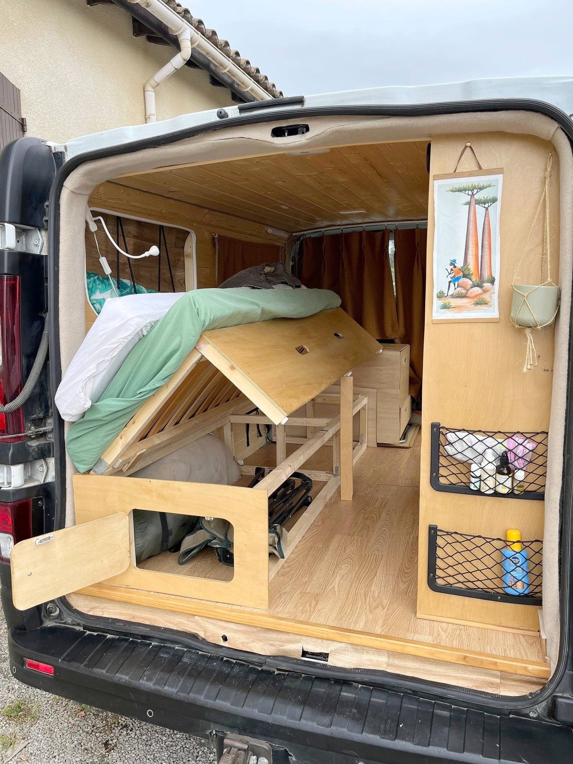 Schlafplätze Renault Renault Trafic 150cv - Yescapa
