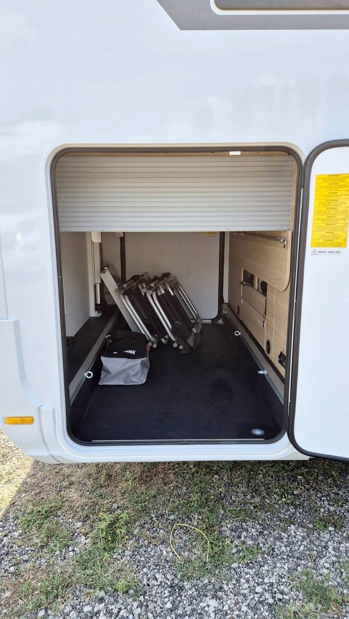 Adria SONIC 700 PLUS DC