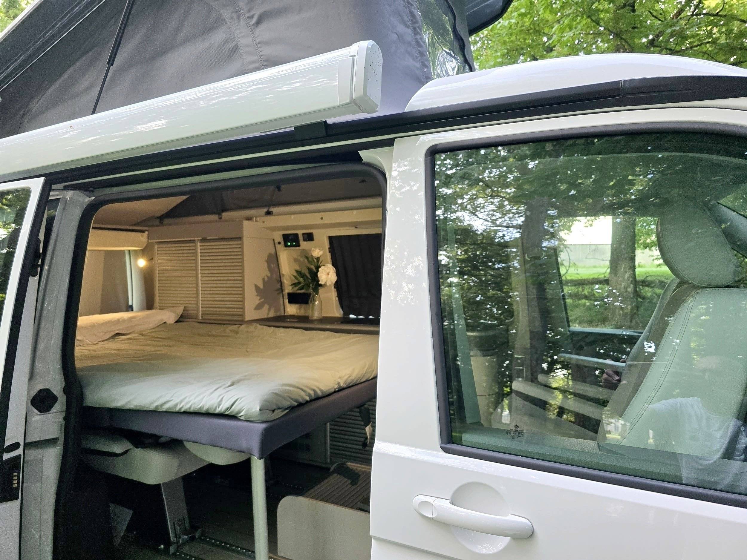 Plazas en cama Volkswagen Volkswagen T6.1 Kepler One - Yescapa