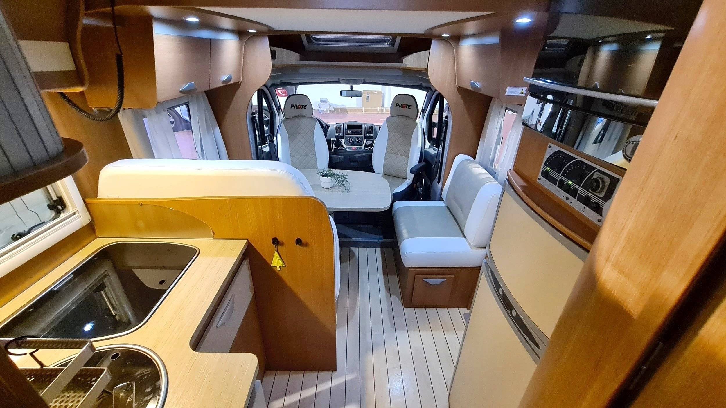 Pilote P736  aventura