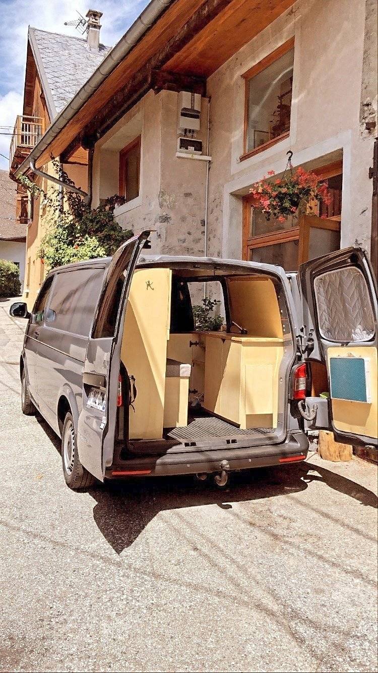 Volkswagen T5 2,5 l 102 ch