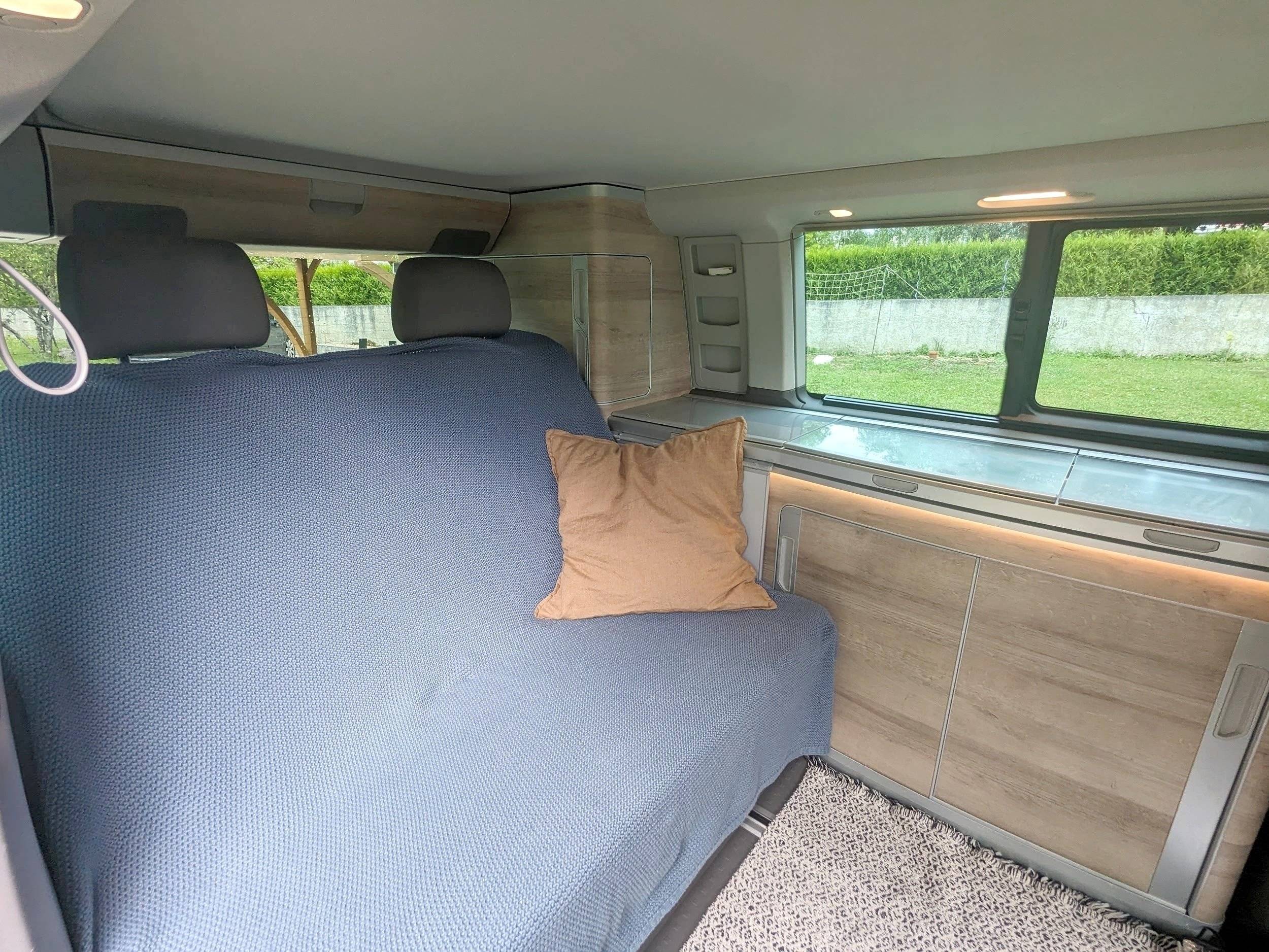 Volkswagen Volkswagen T6.1 California