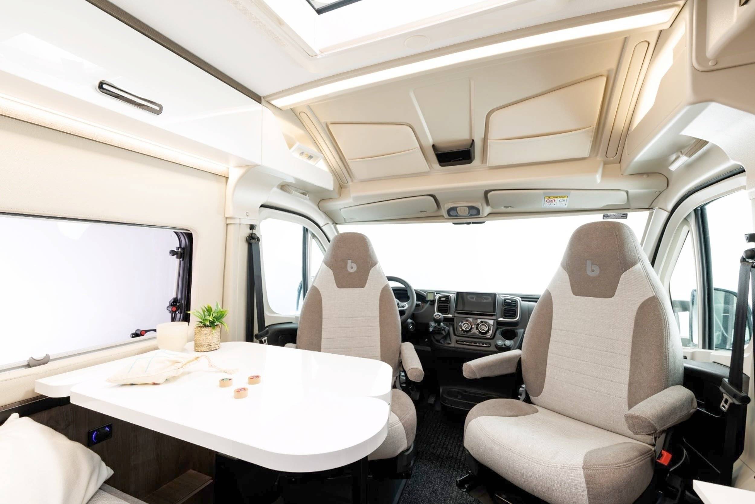 Puesto de conducción Citroën - Yescapa