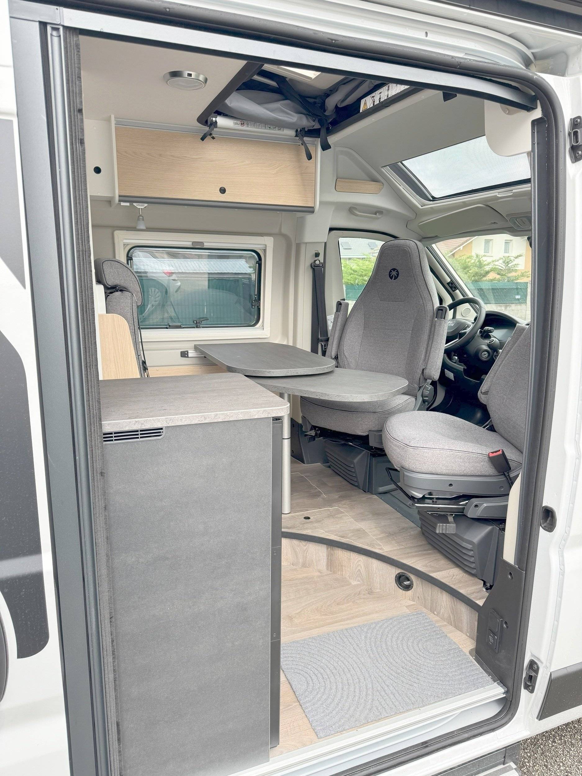 Sunlight Sunlight Cliff 600