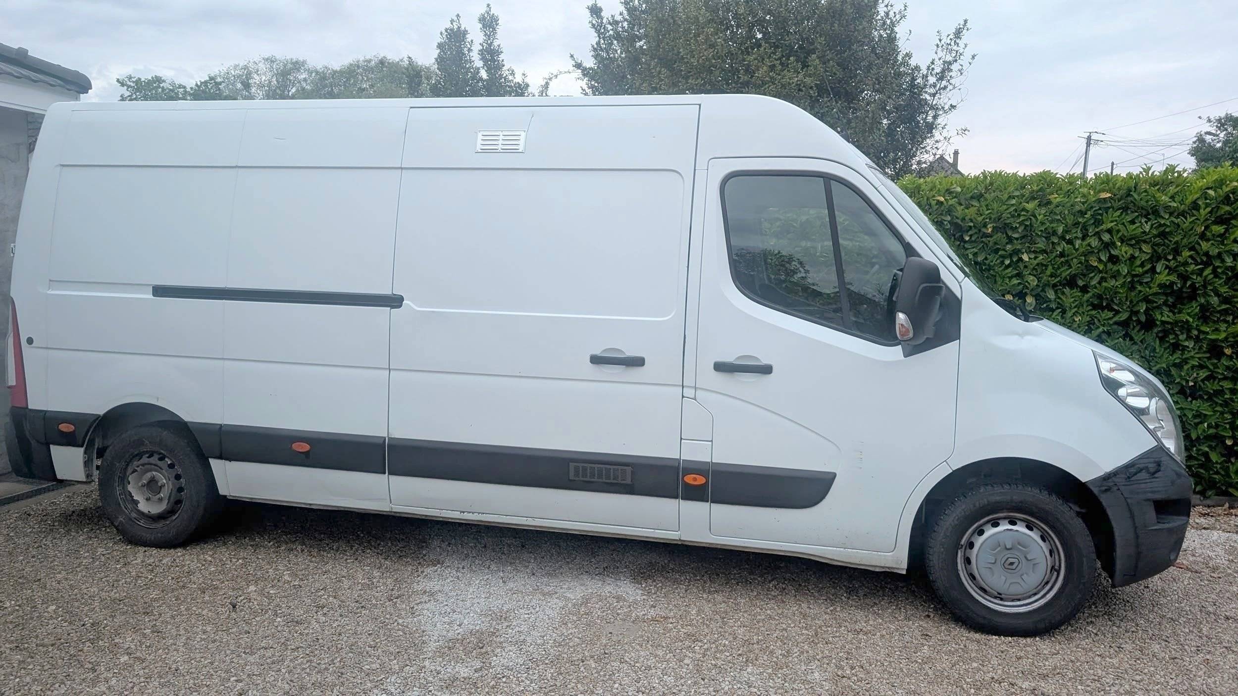 Renault Master 2,3 l 125 ch