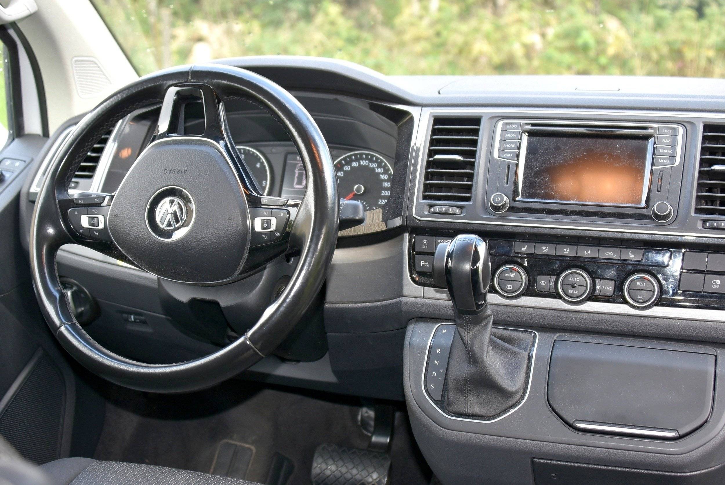 Driver's compartment Volkswagen - Yescapa