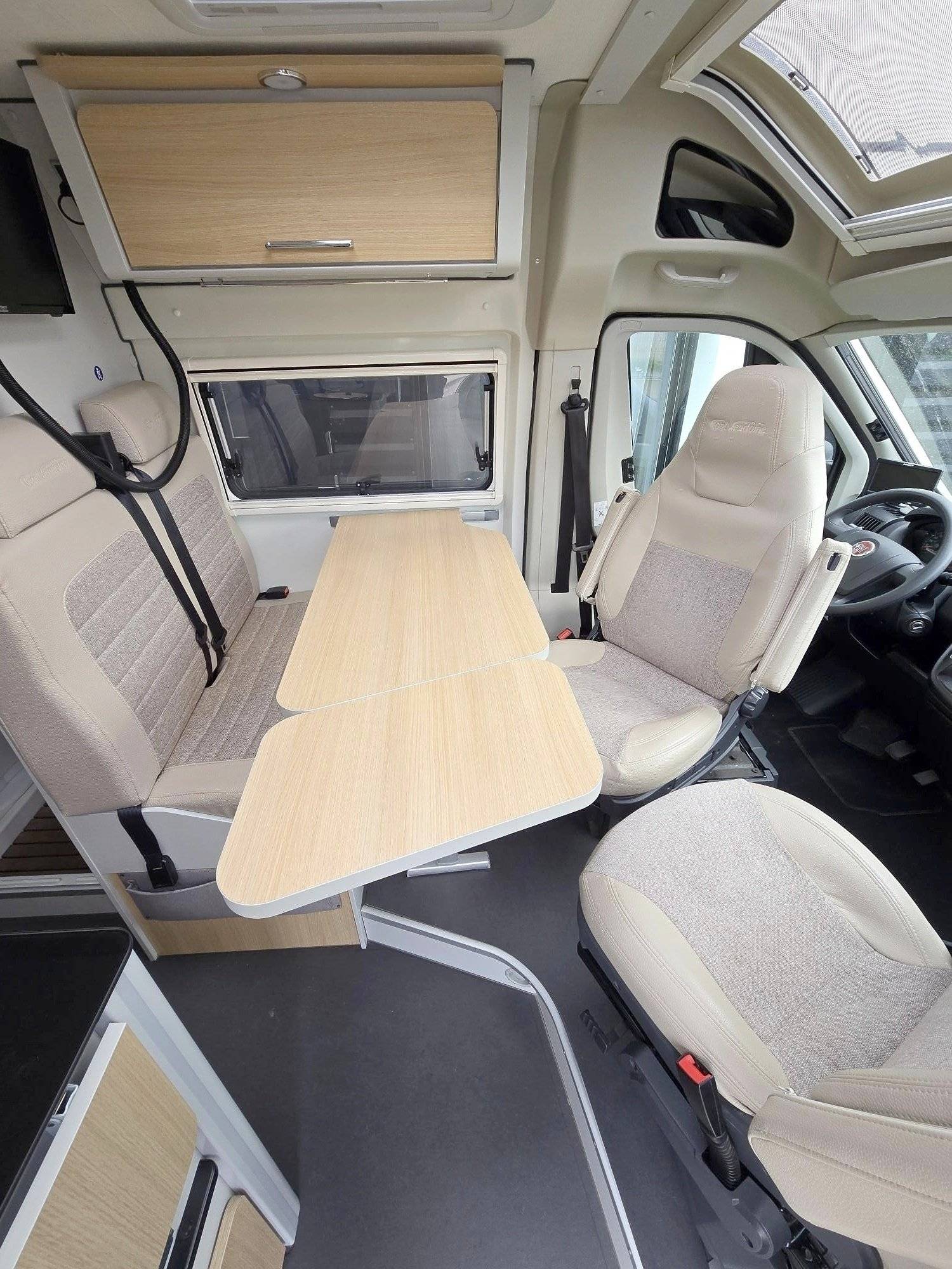 Menjador Fiat 2,3 l 130 ch - Yescapa