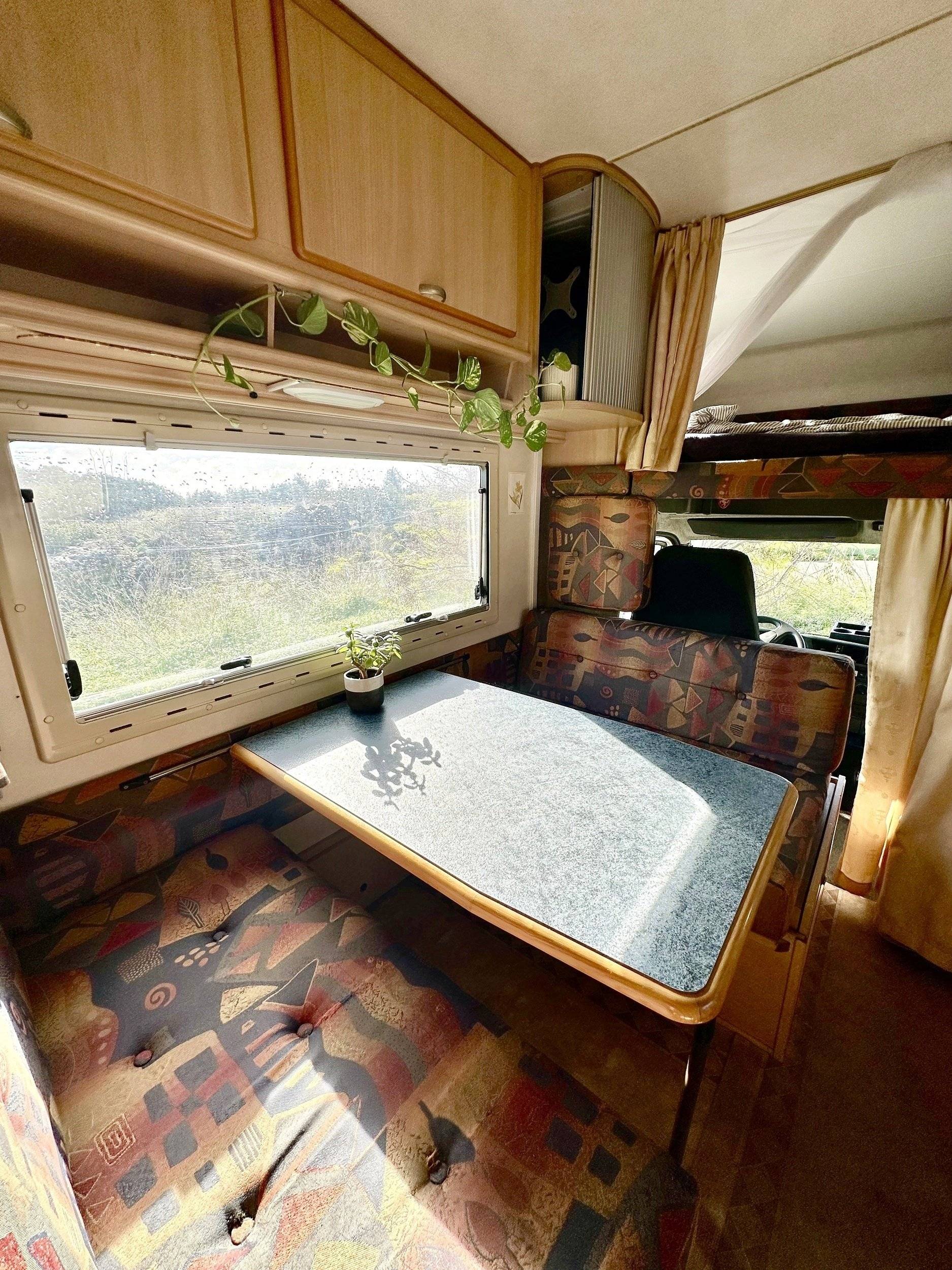 Dinette Fiat FIAT Ducato 2,8 127 - Yescapa