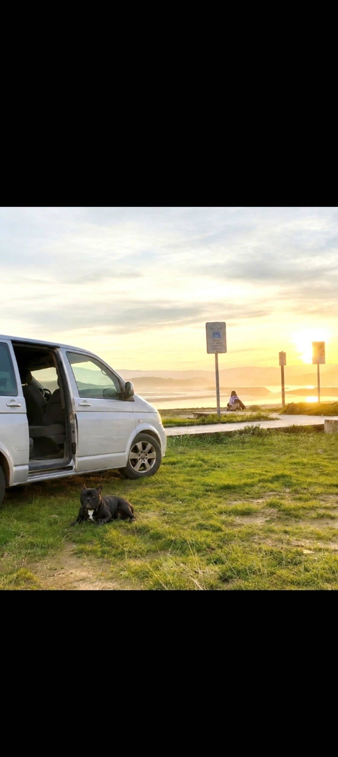Couchages Volkswagen T5 Long 2,5l TDI 130Cv - Yescapa