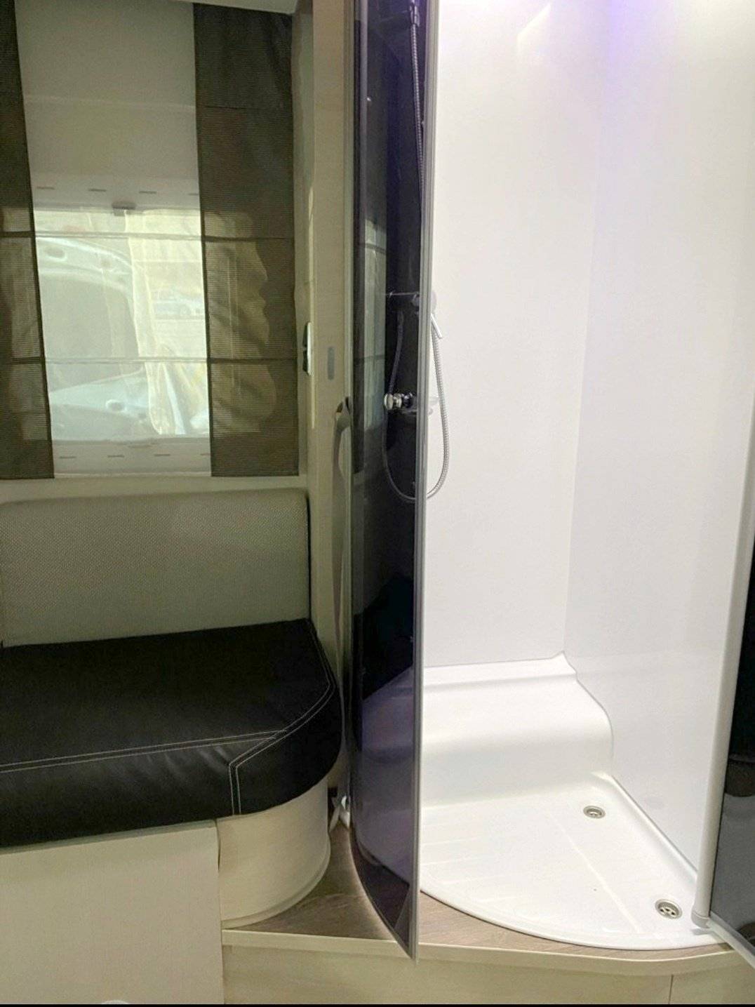 Challenger Transit 2,0 l 170 ch