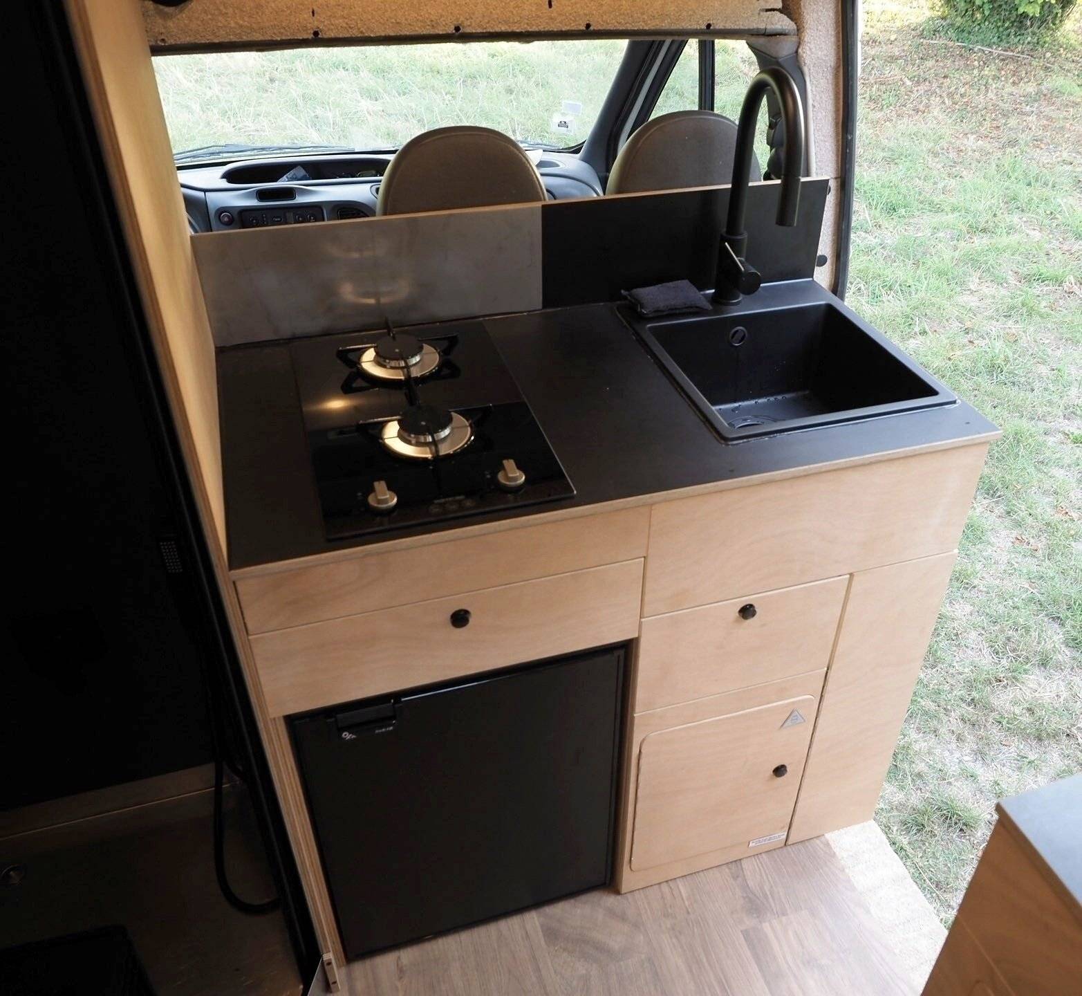 Dining Area Ford Transit - Yescapa