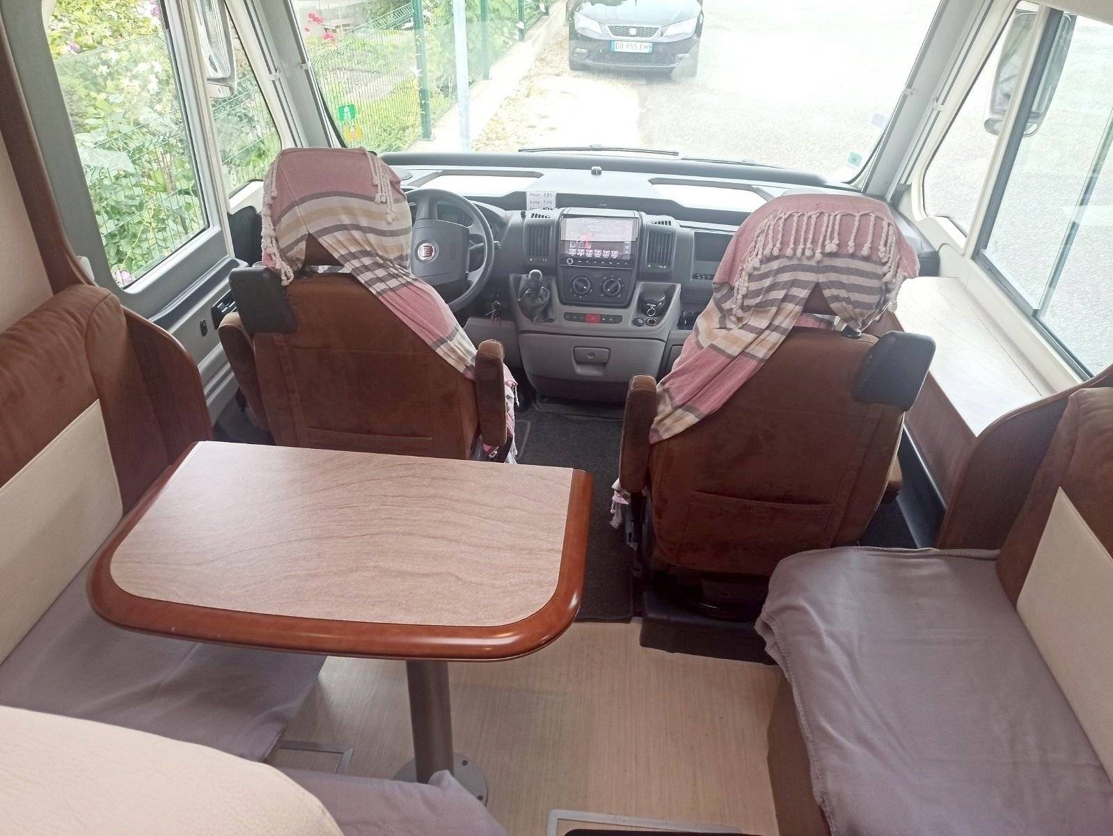 Eethoek Fiat 2,3 l 130 ch. - Yescapa
