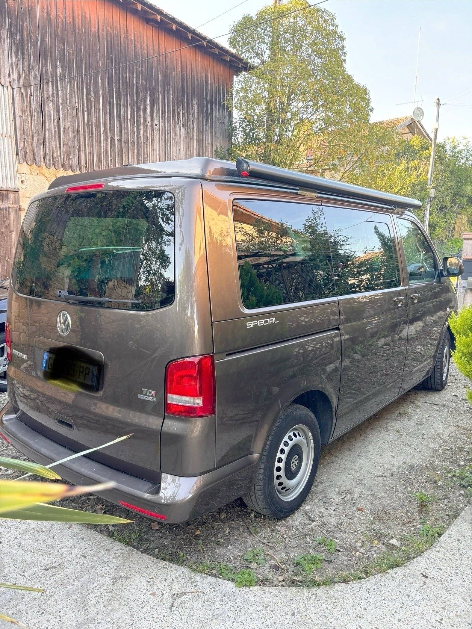 Volkswagen T5 2 l 140 ch