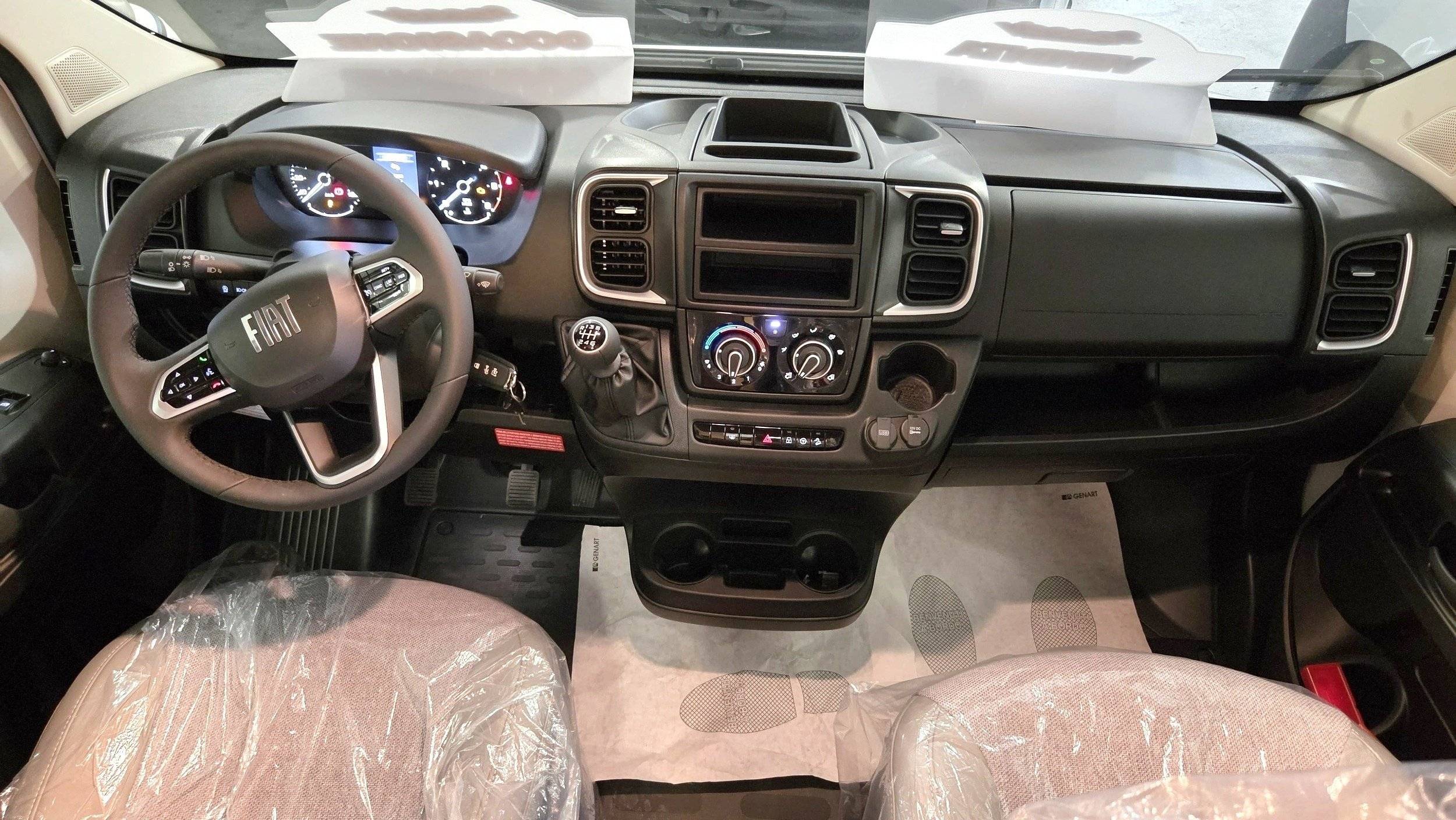 Blucamp Ocean 650