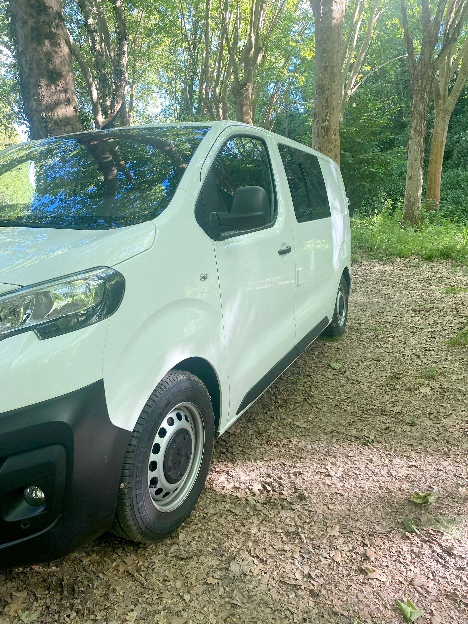 Peugeot Expert 180 ch eat8