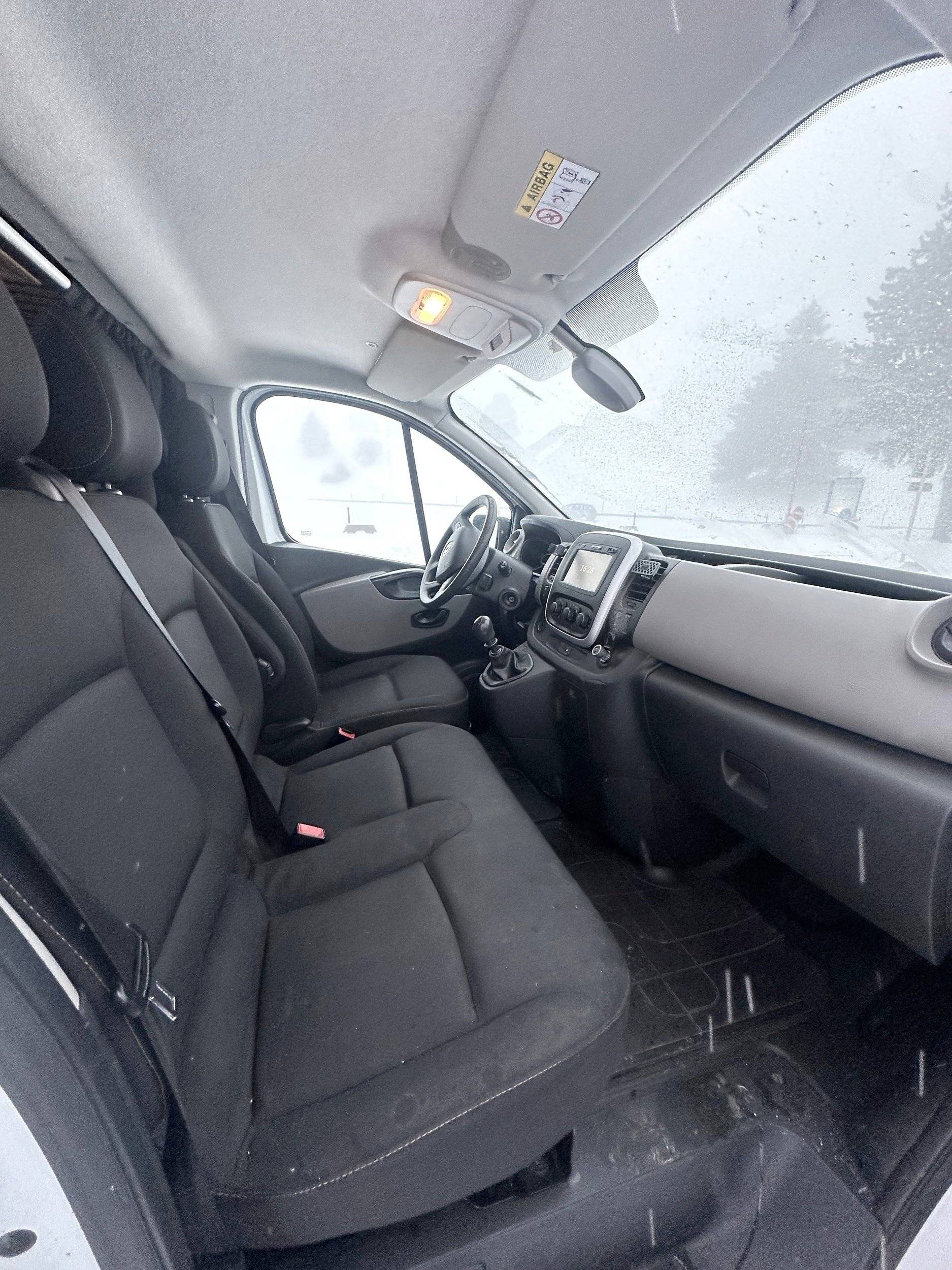 Bestuurderplaats Renault Renault Trafic - Yescapa