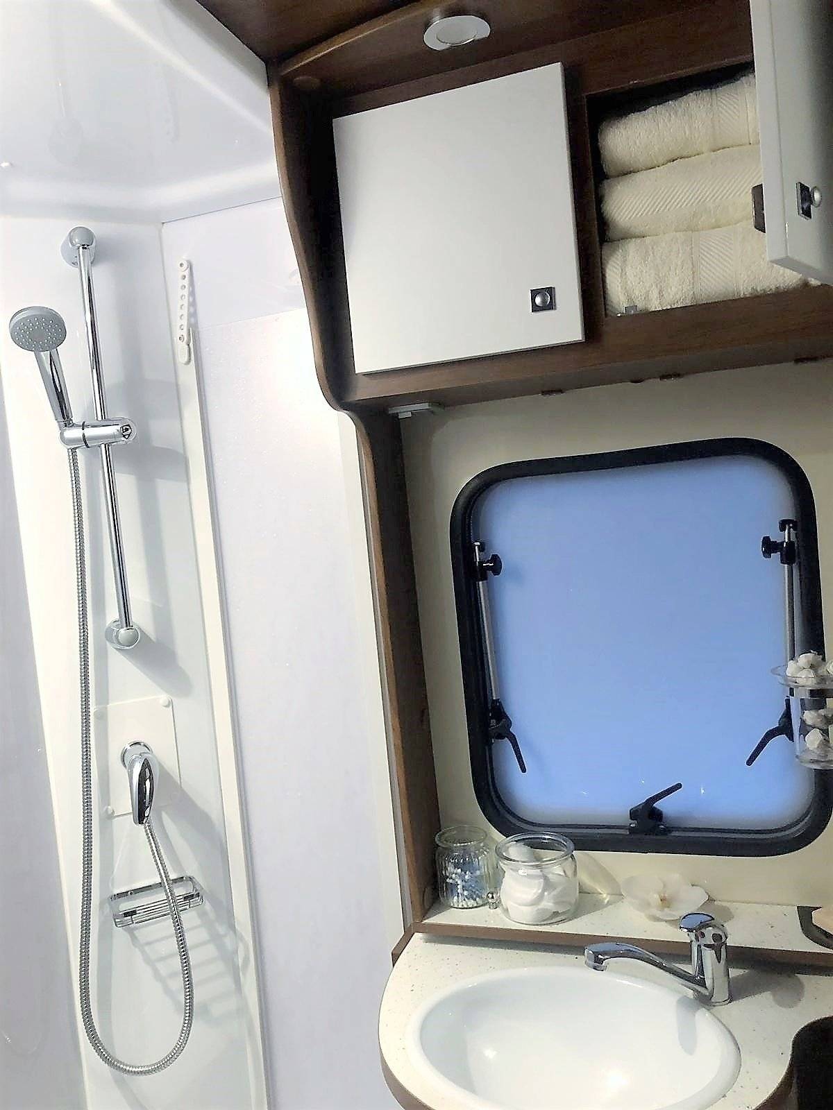 Elnagh 2,3 l 130 ch.