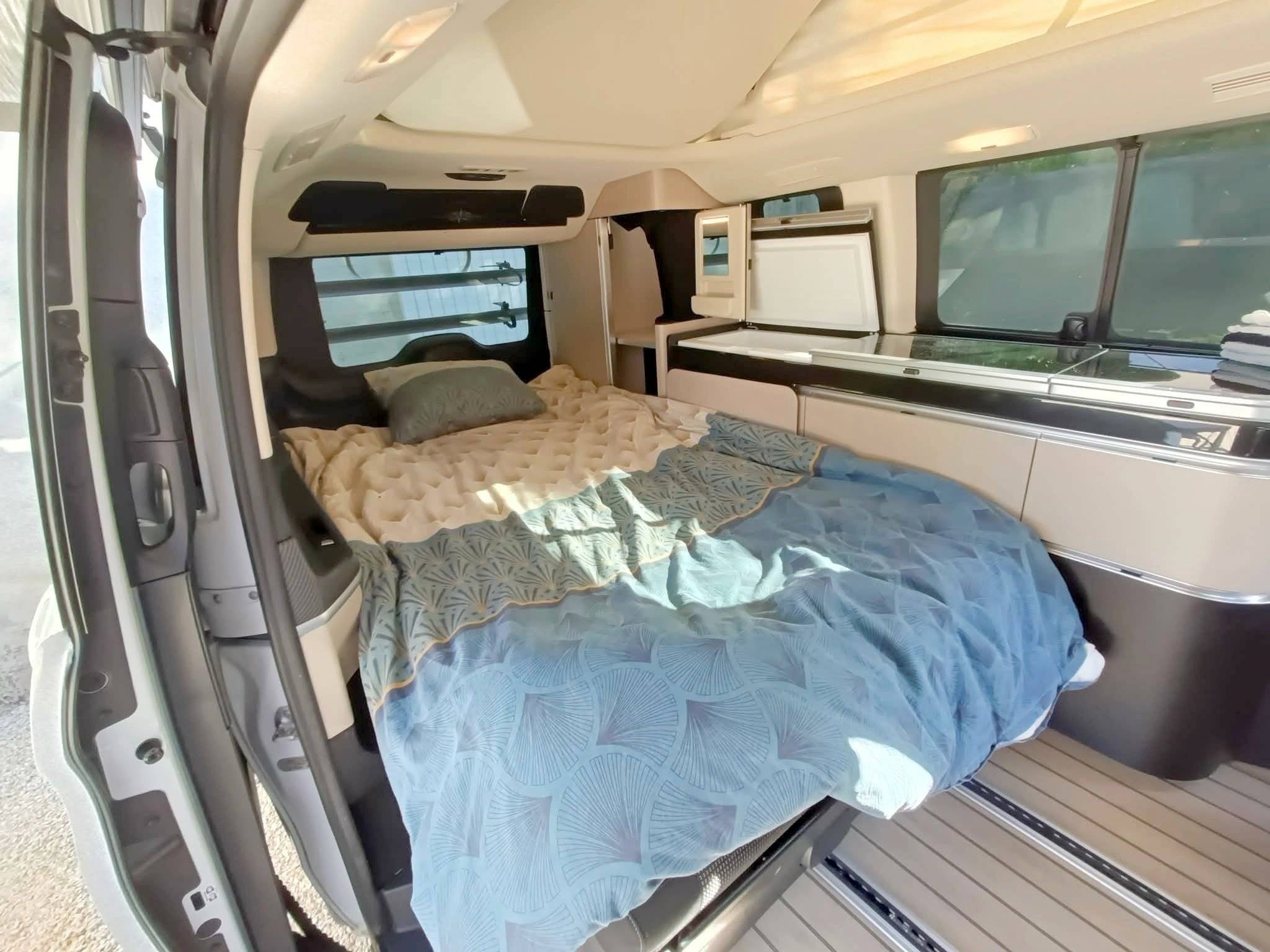 Plazas en cama Mercedes Marco-Polo V250-190cv - Yescapa
