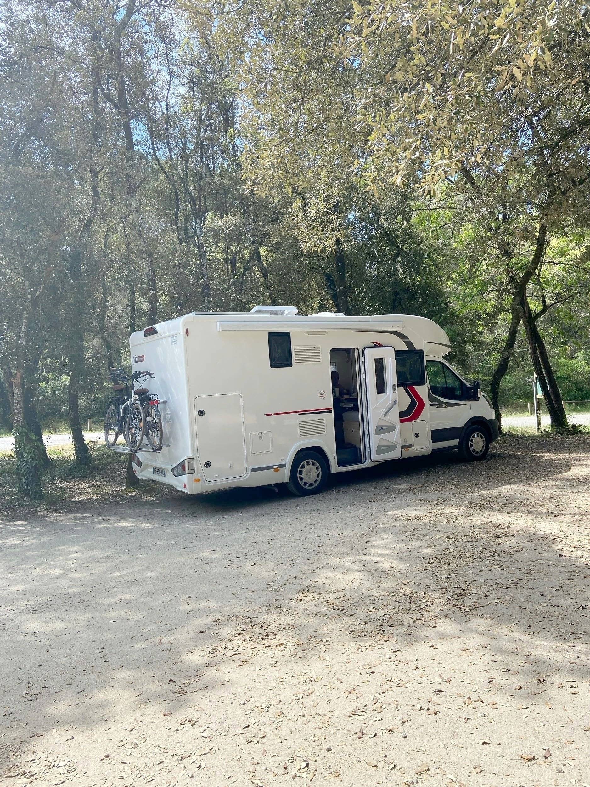 Challenger FORD TRANSIT