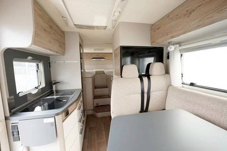 Hymer Exsis-i 588