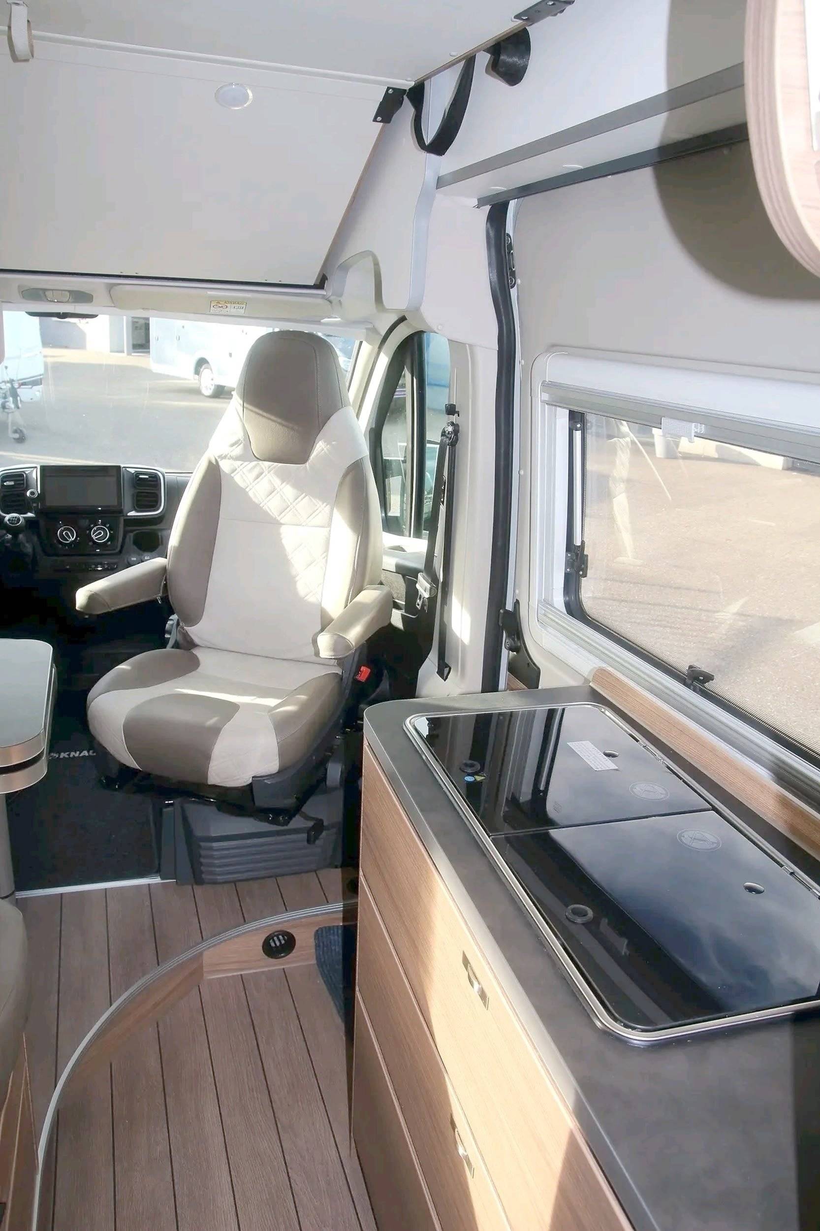 Knaus KNAUS BOXLIFE DQ  600 PLATINIUM