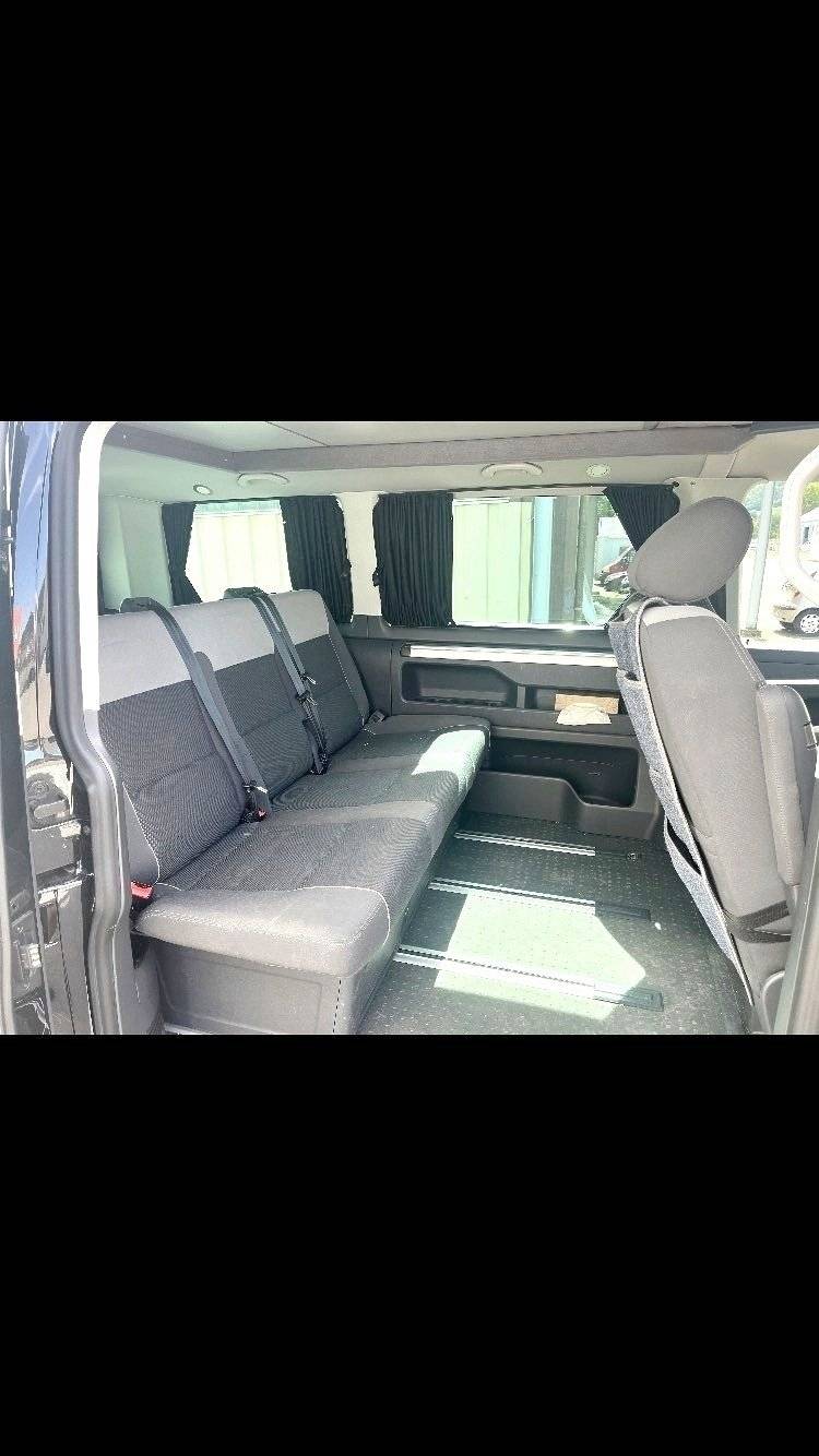 Coin repas Volkswagen T5 2,0 l 140 ch - Yescapa