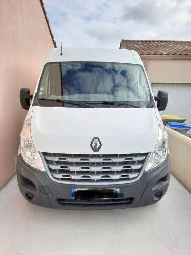Voorkant 3/4 Renault Master 2,3 l 125 ch - Yescapa