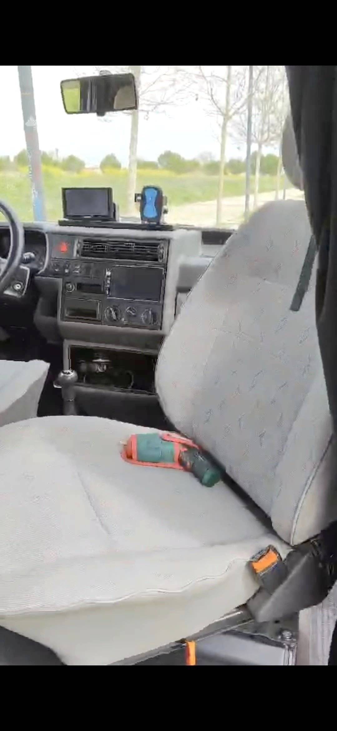 Volkswagen T5 2,5 l 102 ch