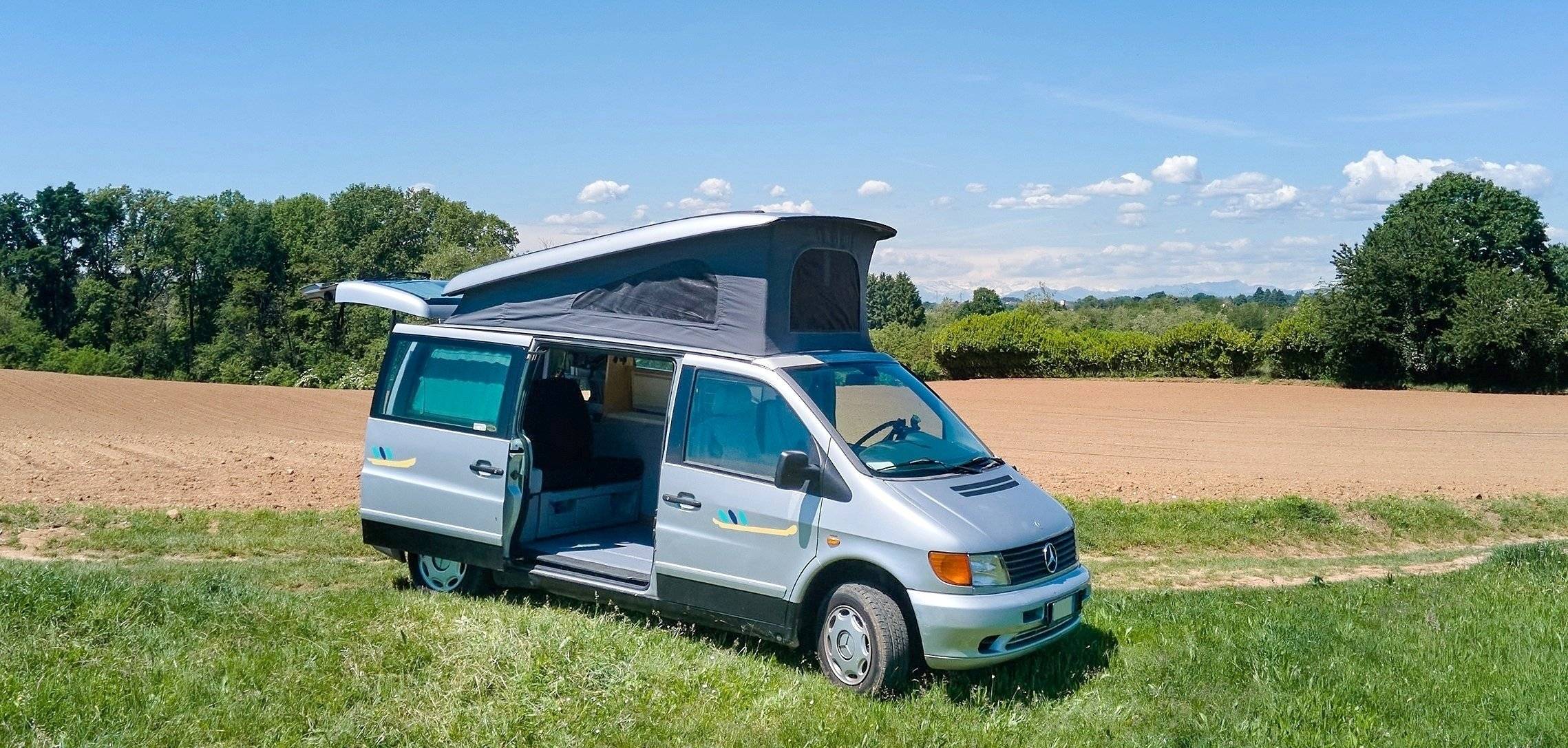 Vista del vehículo ángulo delantero Mercedes Vito - Yescapa