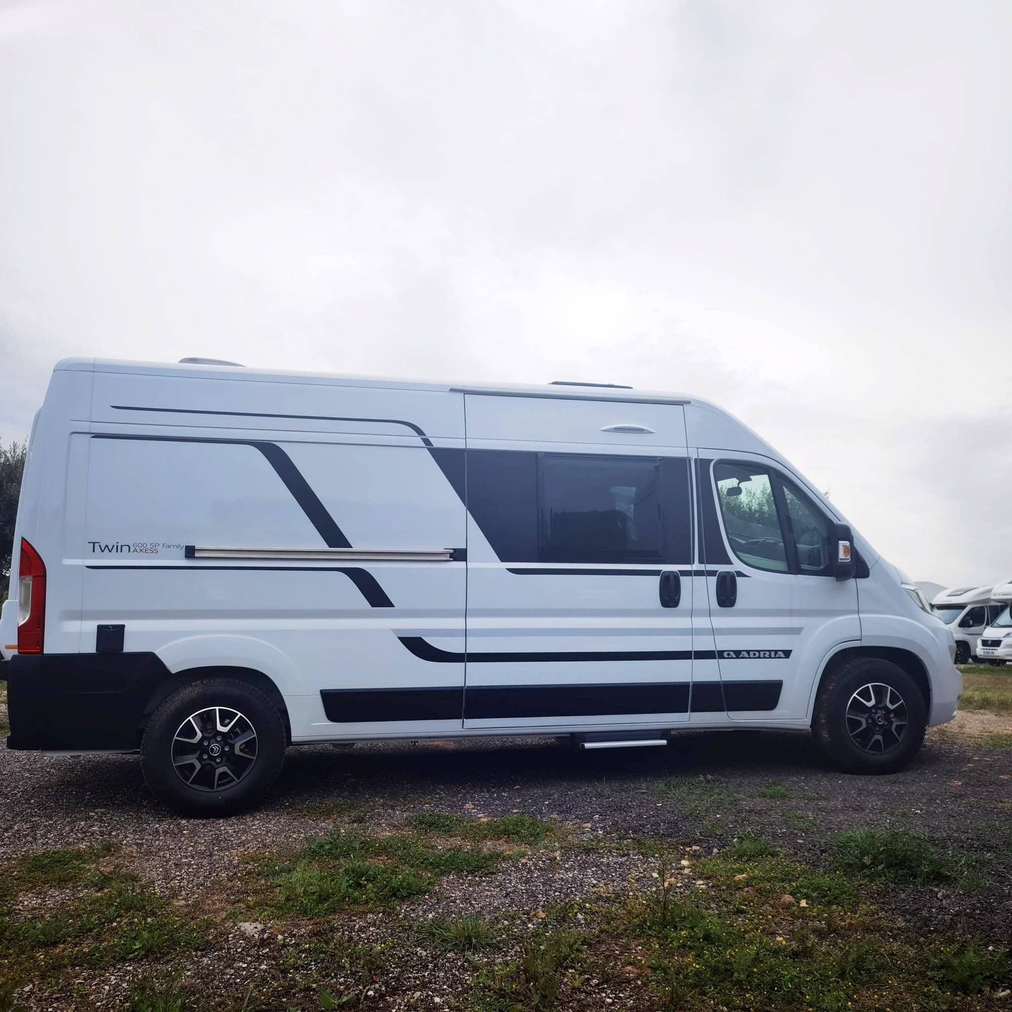 Adria TWIN 600SPB FAMILY