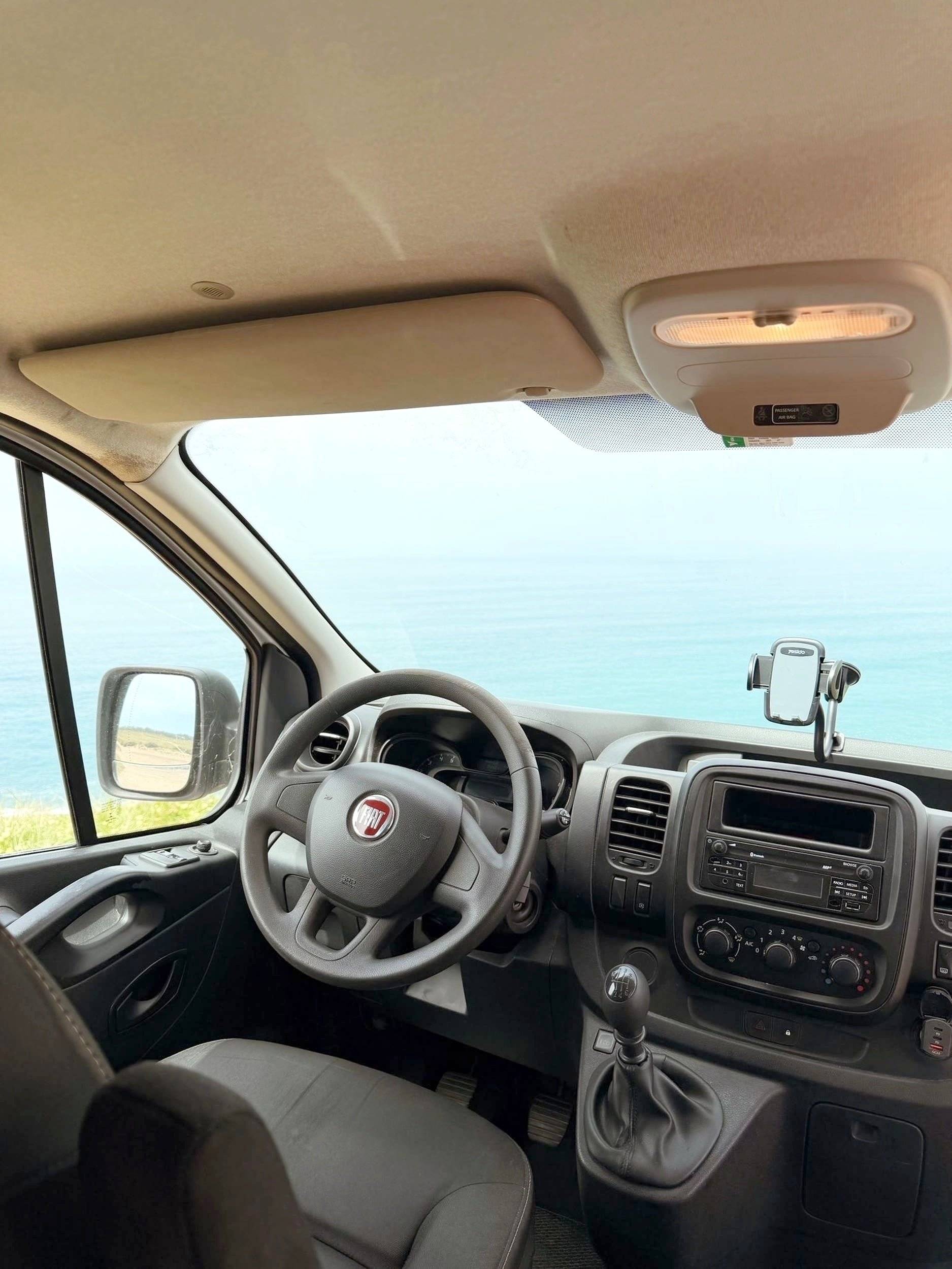 Cabina di guida Fiat Talento 1,6 l 120 ch - Yescapa